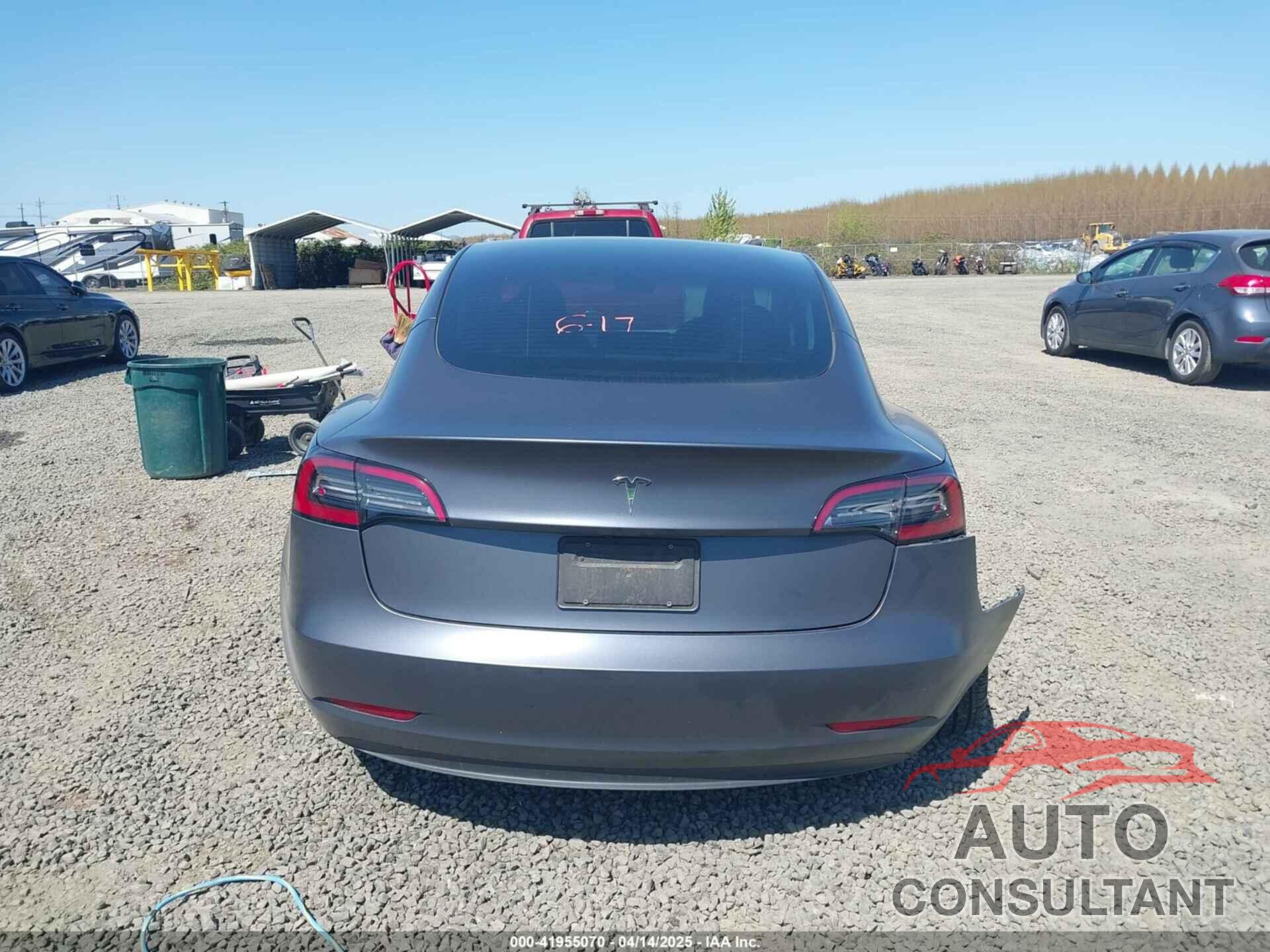 TESLA MODEL 3 2023 - 5YJ3E1EA3PF705831