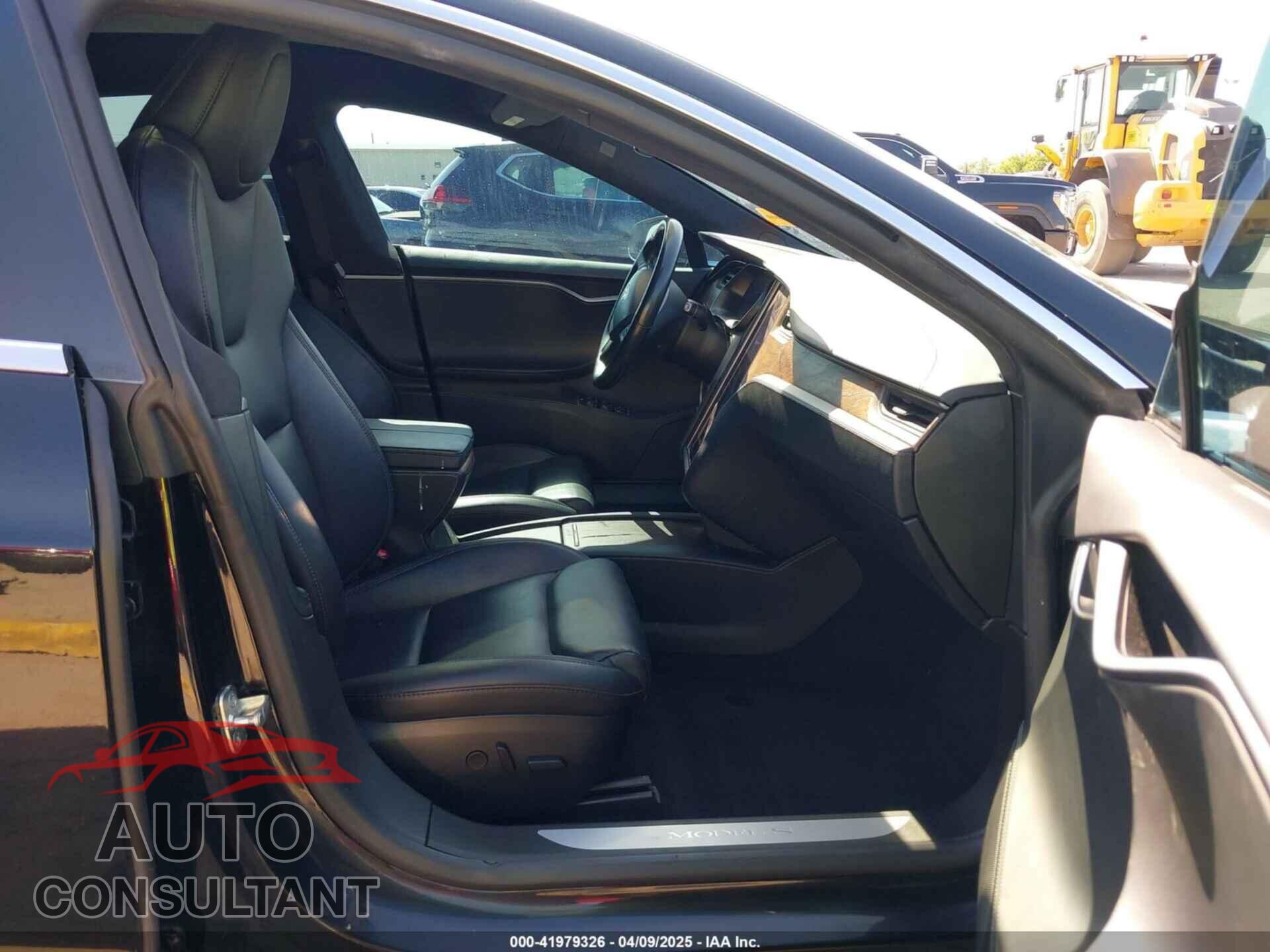 TESLA MODEL S 2021 - 5YJSA1E28MF426080