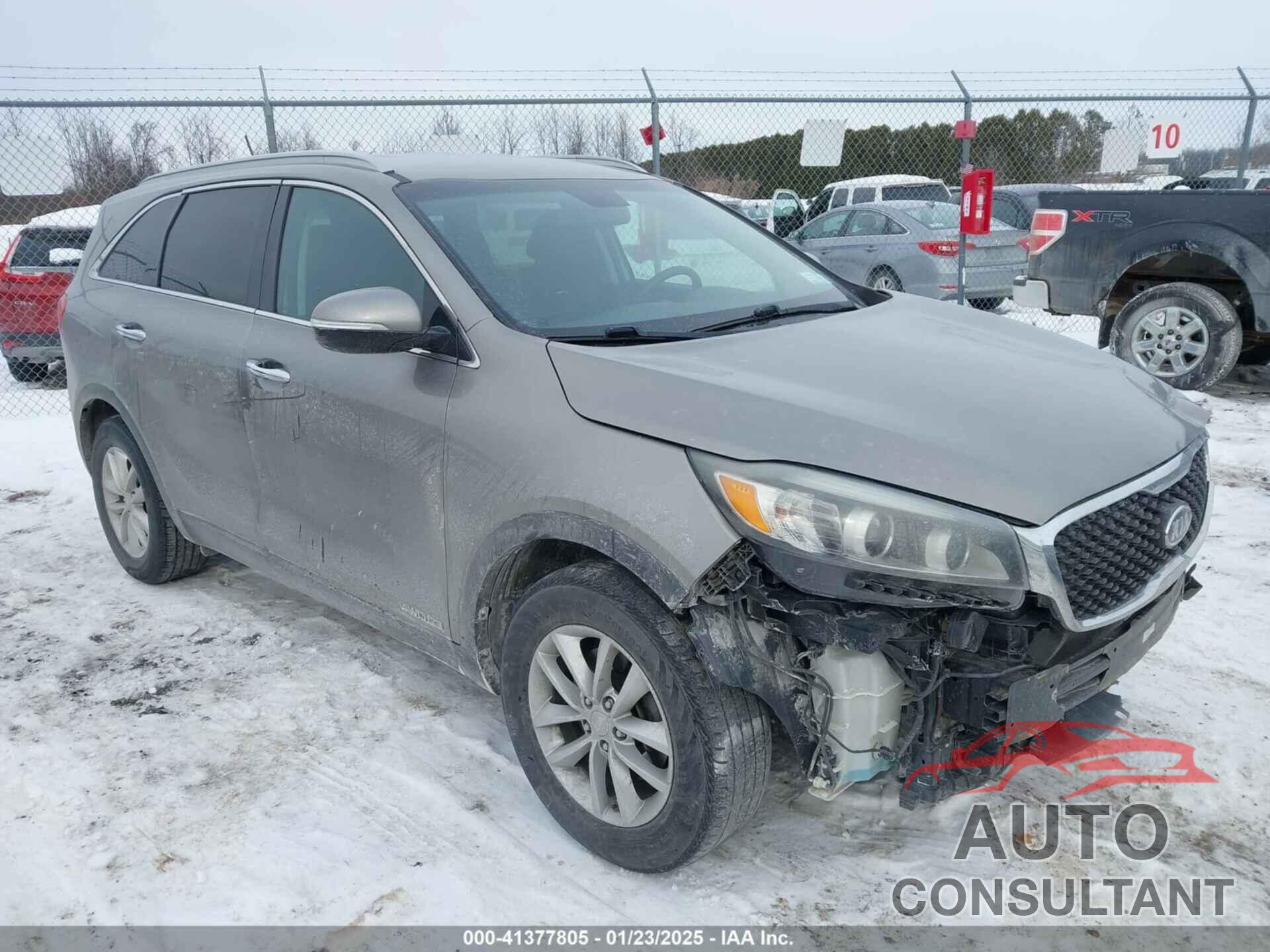 KIA SORENTO 2017 - 5XYPGDA59HG198675