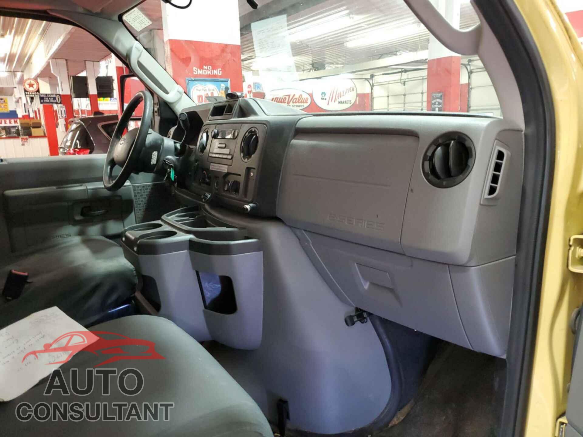 FORD ECONOLINE 2019 - 1FDXE4FS2KDC53733