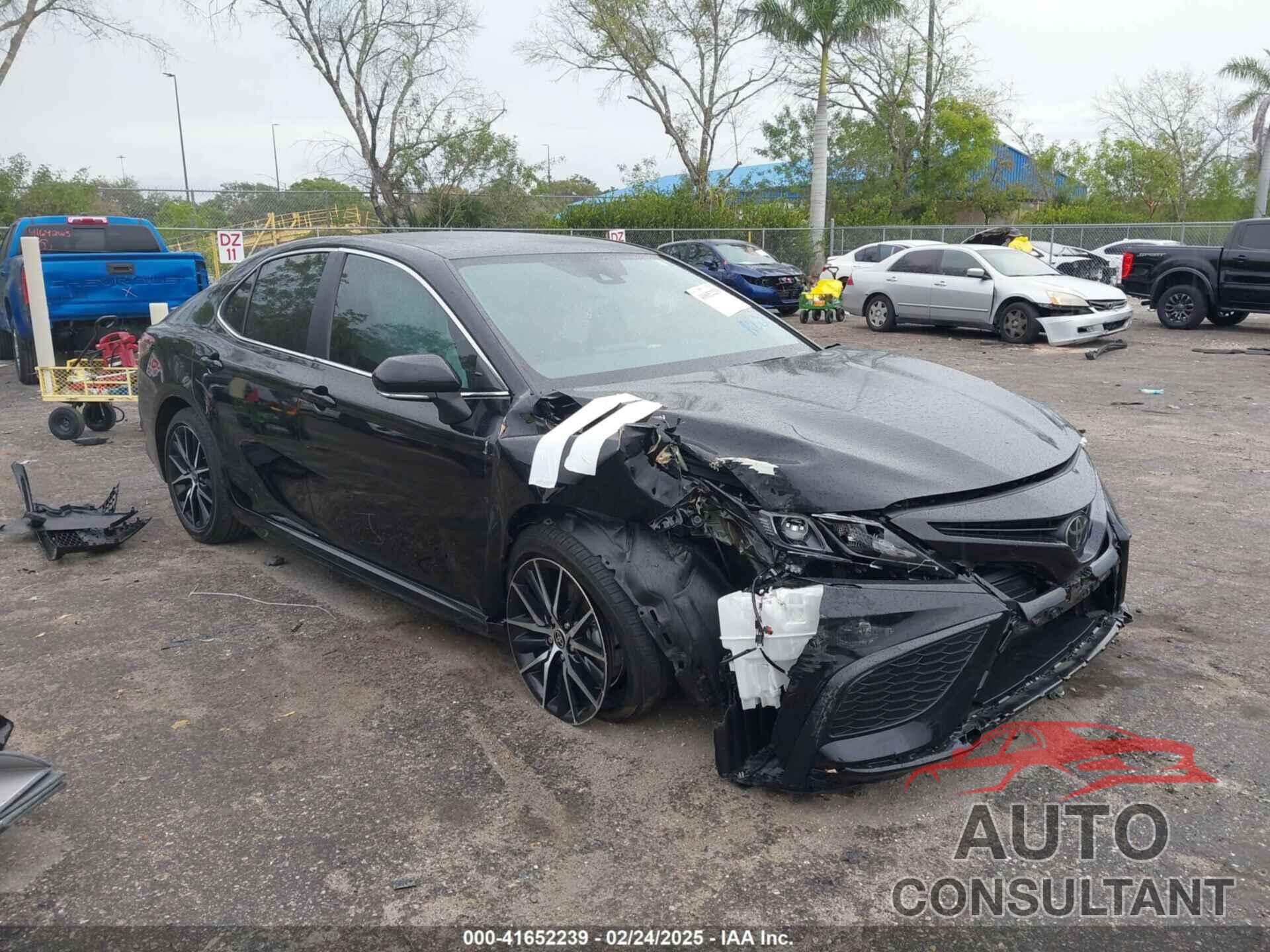 TOYOTA CAMRY 2024 - 4T1G11AK9RU236794