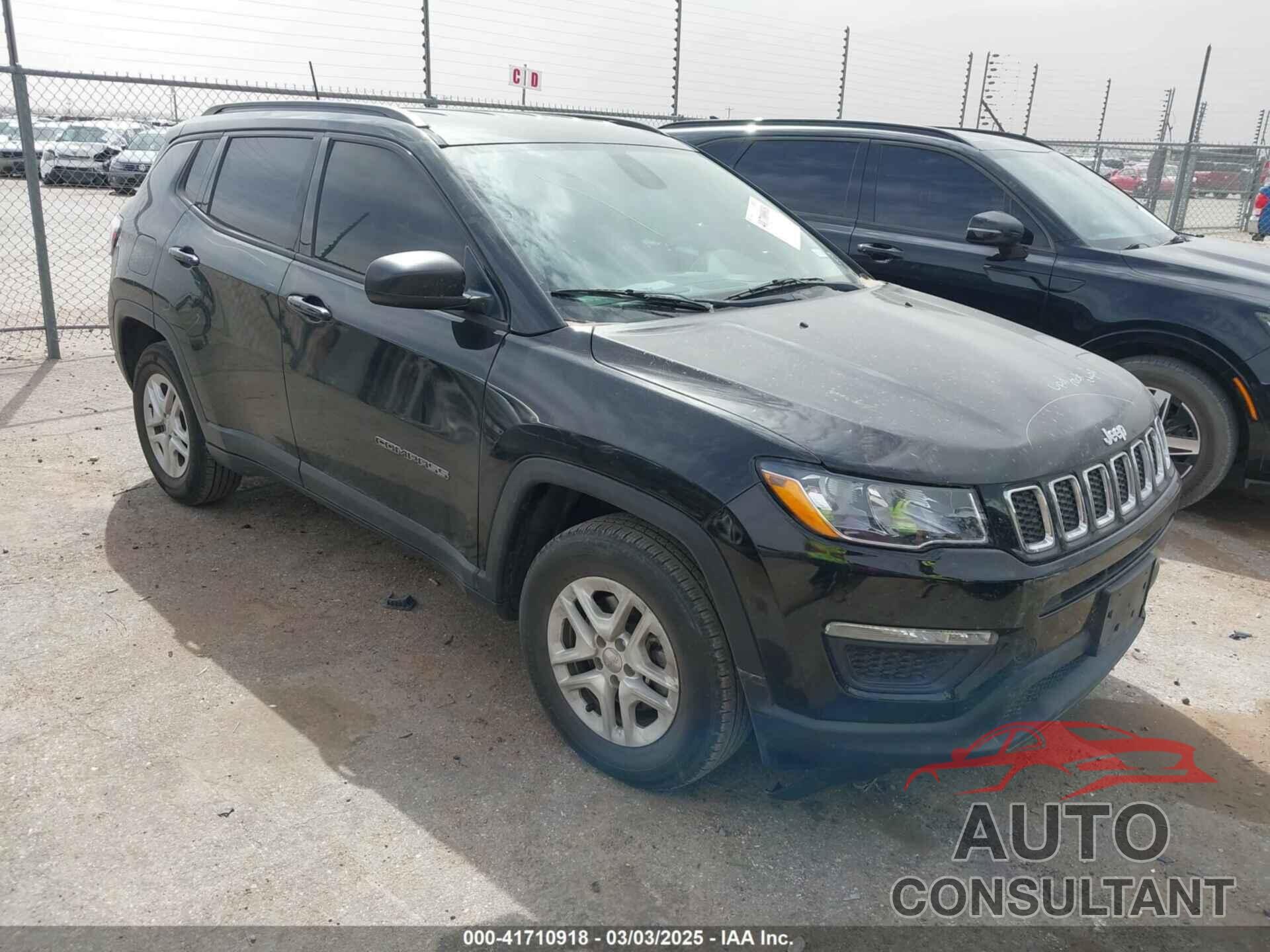 JEEP COMPASS 2018 - 3C4NJCAB9JT339316