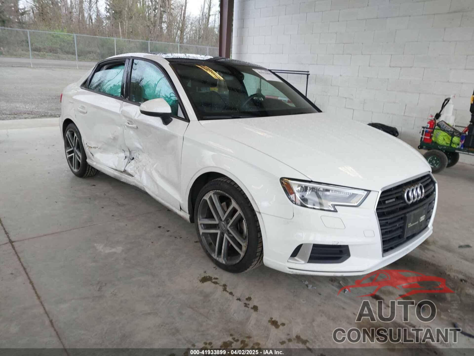 AUDI A3 2018 - WAUB8GFF7J1020129