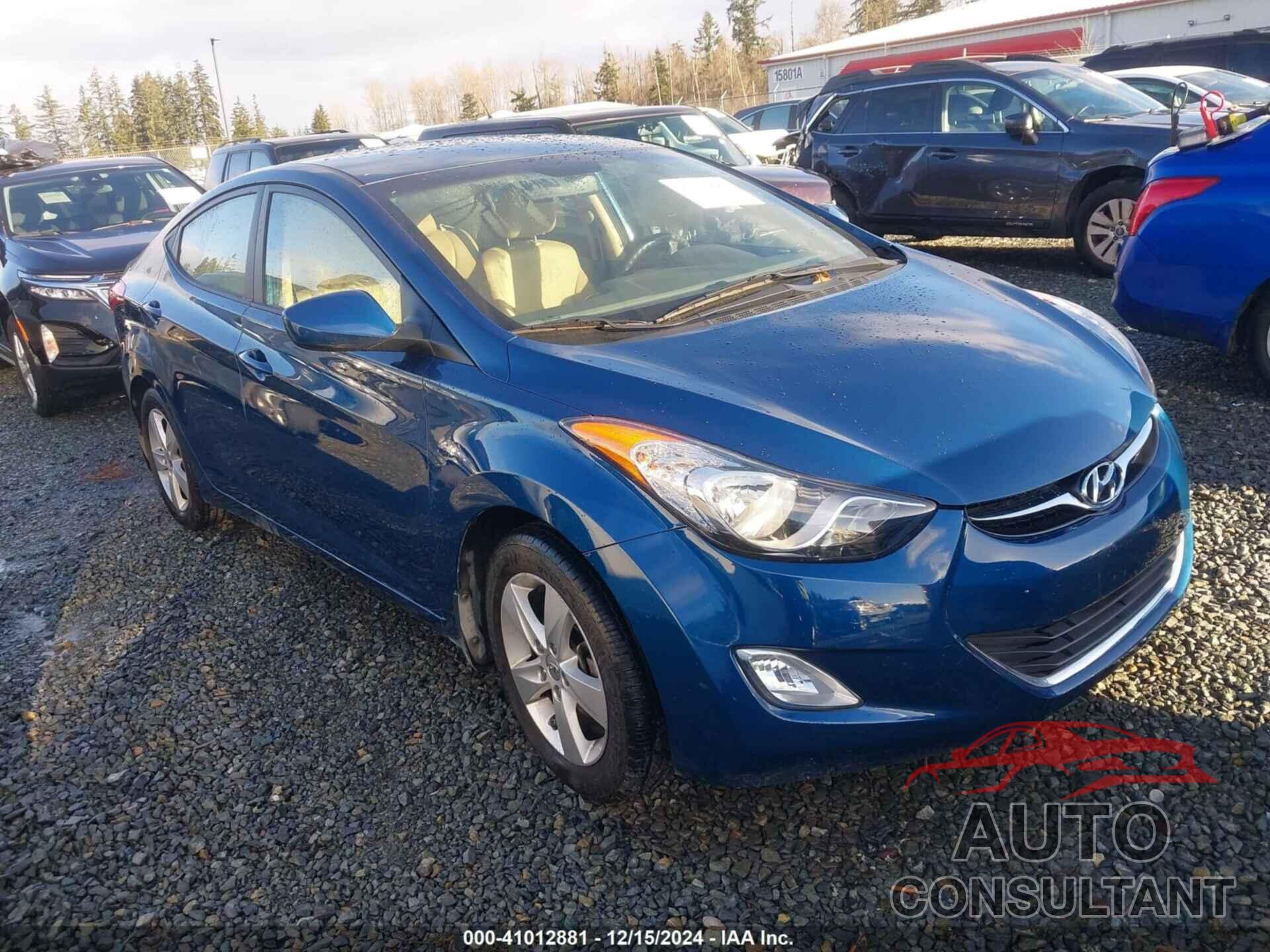 HYUNDAI ELANTRA 2013 - KMHDH4AE6DU950711