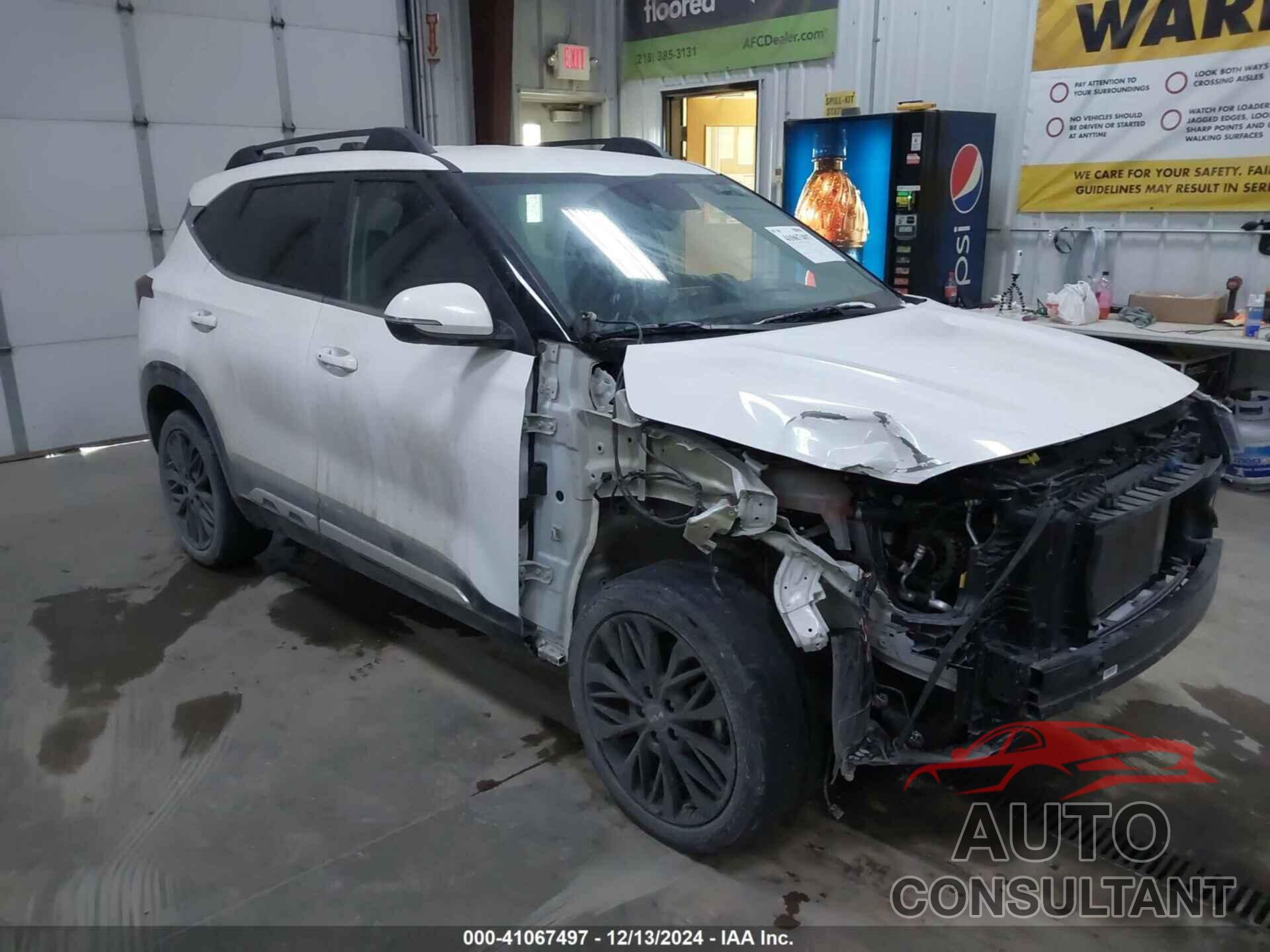 KIA SELTOS 2023 - KNDEUCA2XP7399030