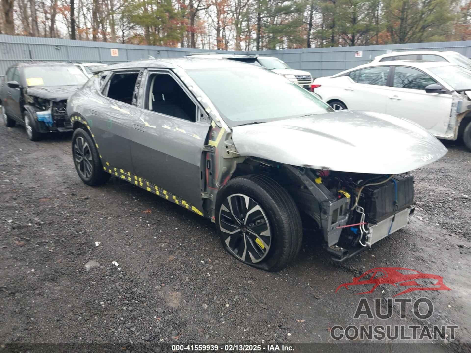 KIA EV6 2023 - KNDC34LA0P5104873
