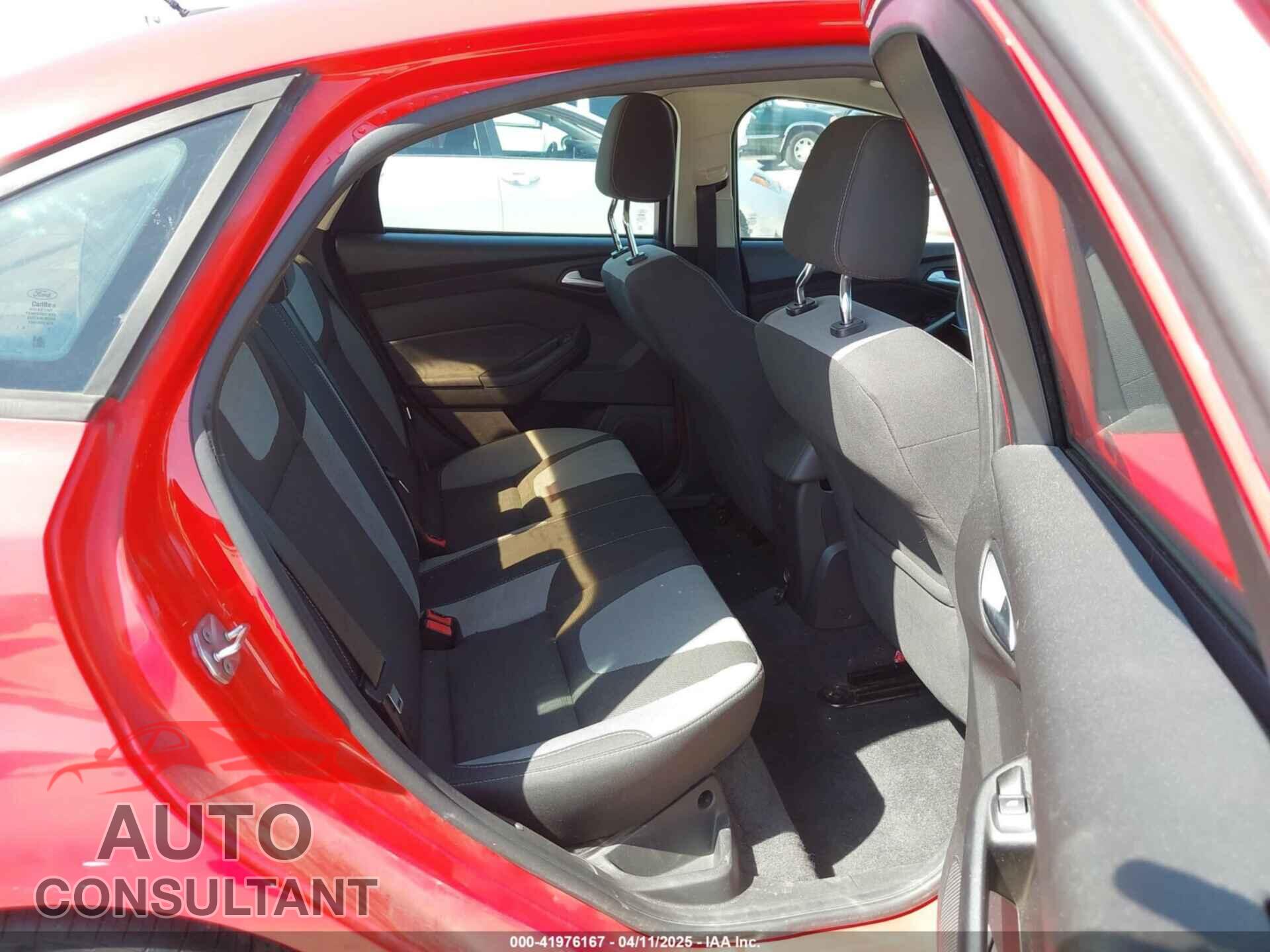 FORD FOCUS 2012 - 1FAHP3F24CL320603