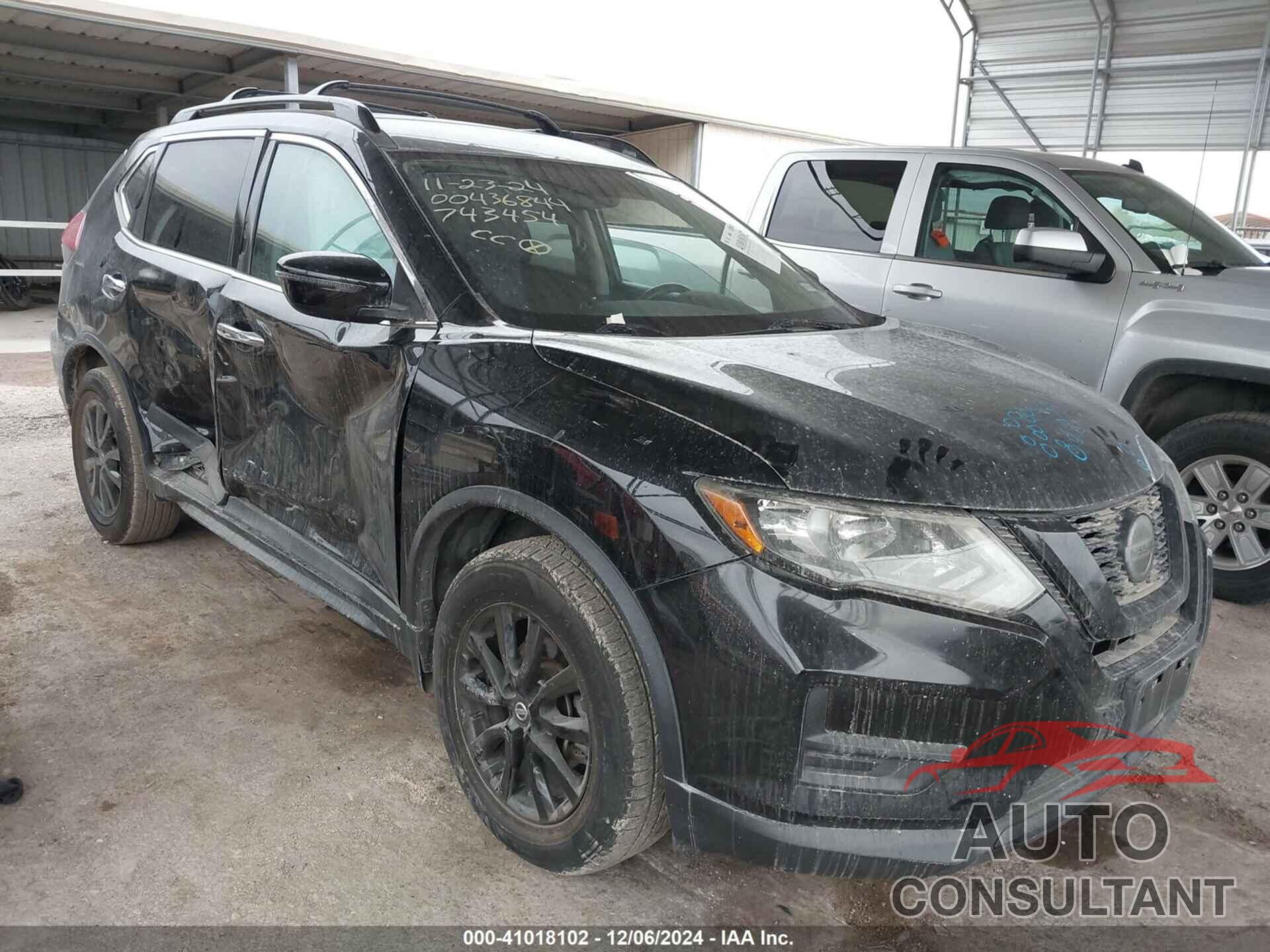NISSAN ROGUE 2018 - 5N1AT2MV3JC743454
