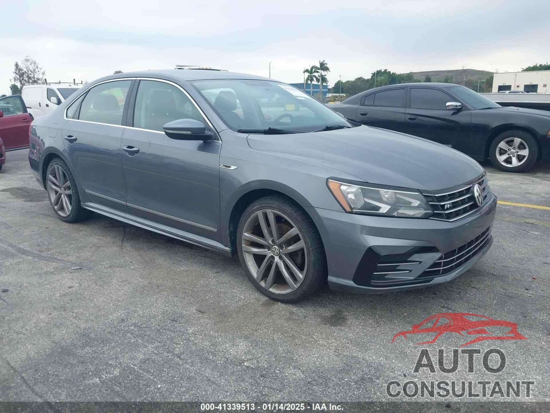 VOLKSWAGEN PASSAT 2017 - 1VWDT7A30HC061091