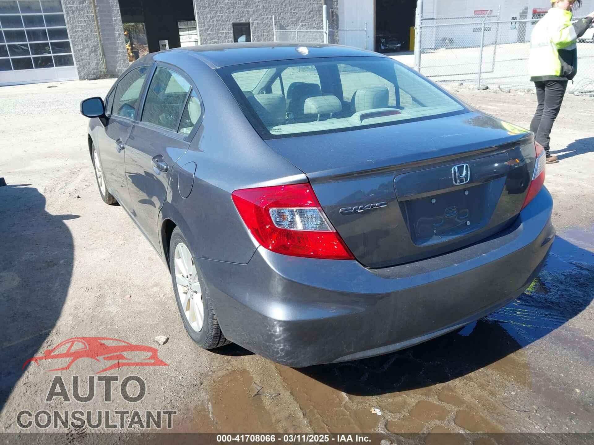 HONDA CIVIC 2012 - 2HGFB2F95CH504843