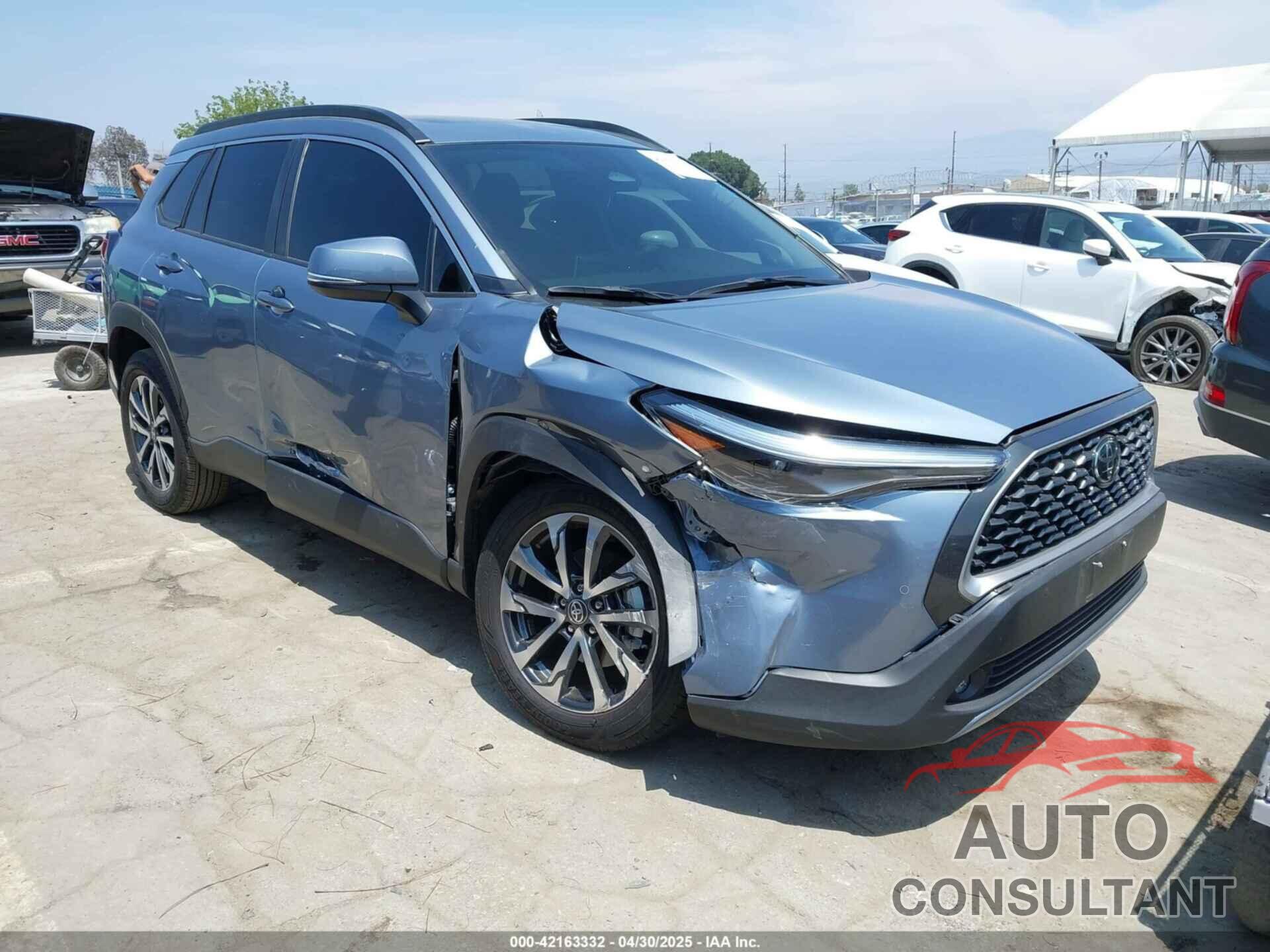 TOYOTA COROLLA CROSS 2024 - 7MUDAAAG2RV083656