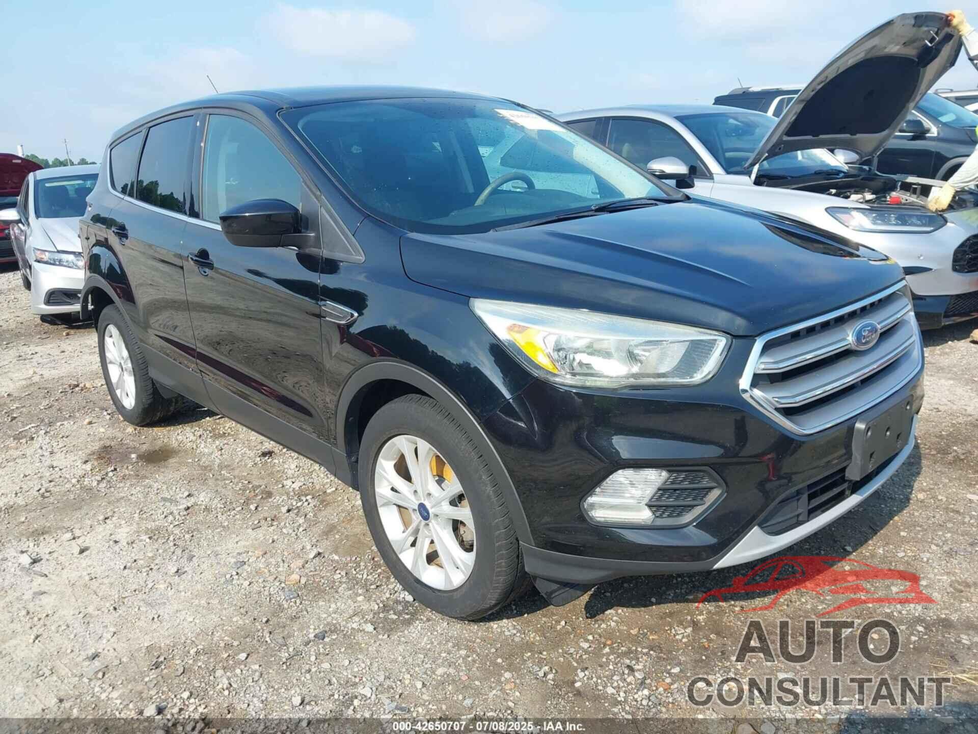 FORD ESCAPE 2017 - 1FMCU0GD3HUA03565