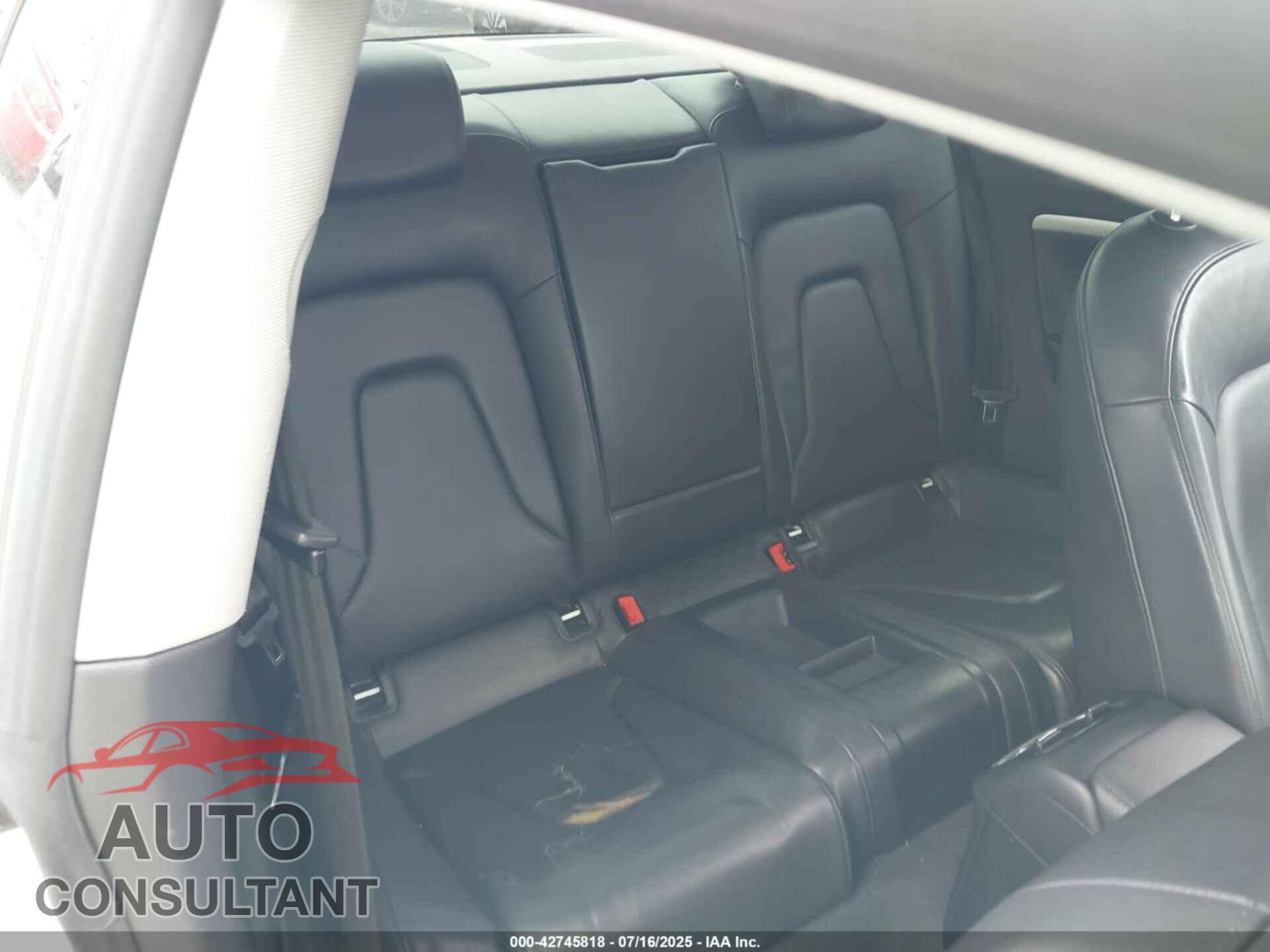 AUDI A5 2013 - WAUCFAFR0DA025422
