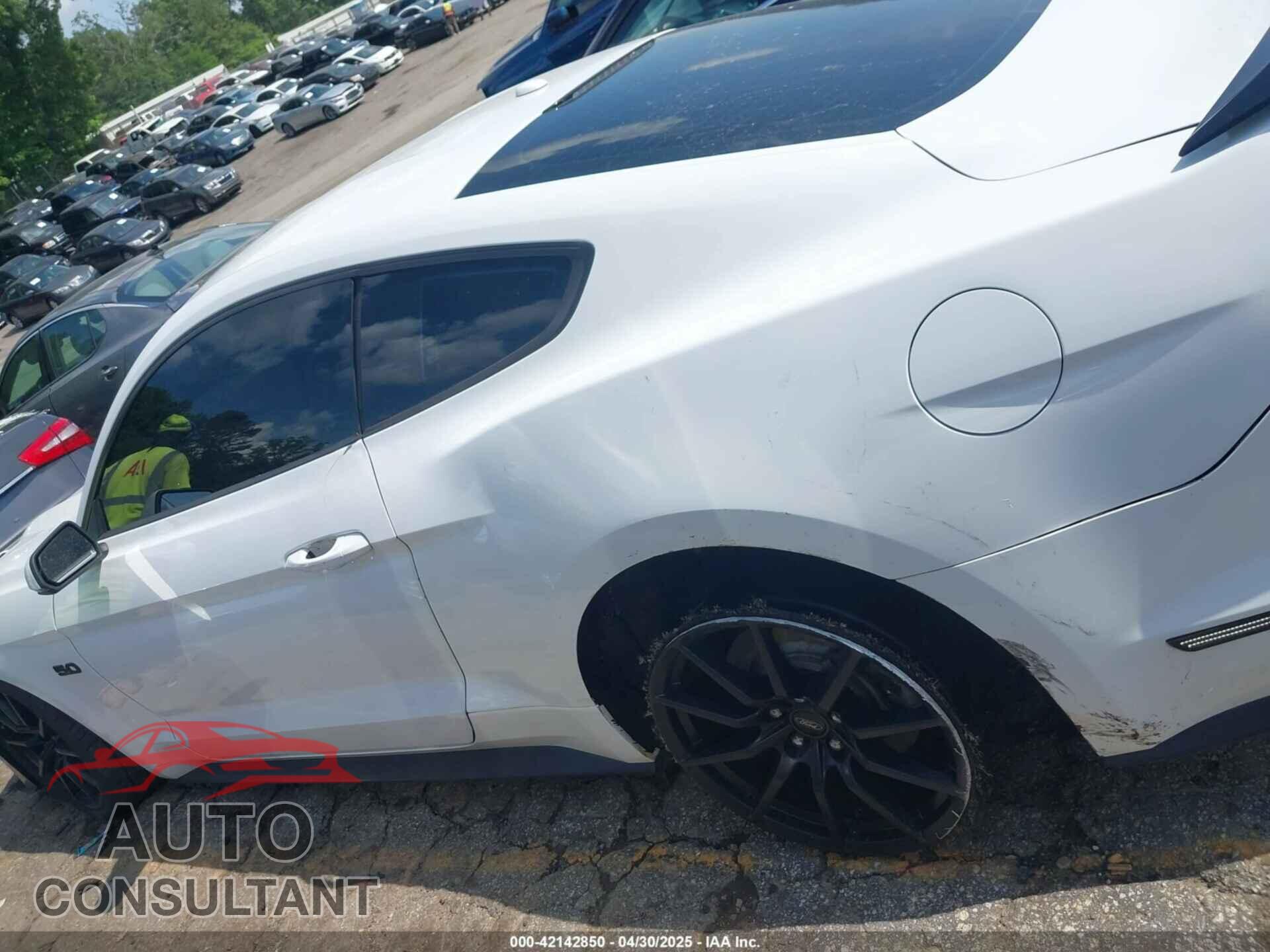 FORD MUSTANG 2015 - 1FA6P8CF7F5423051