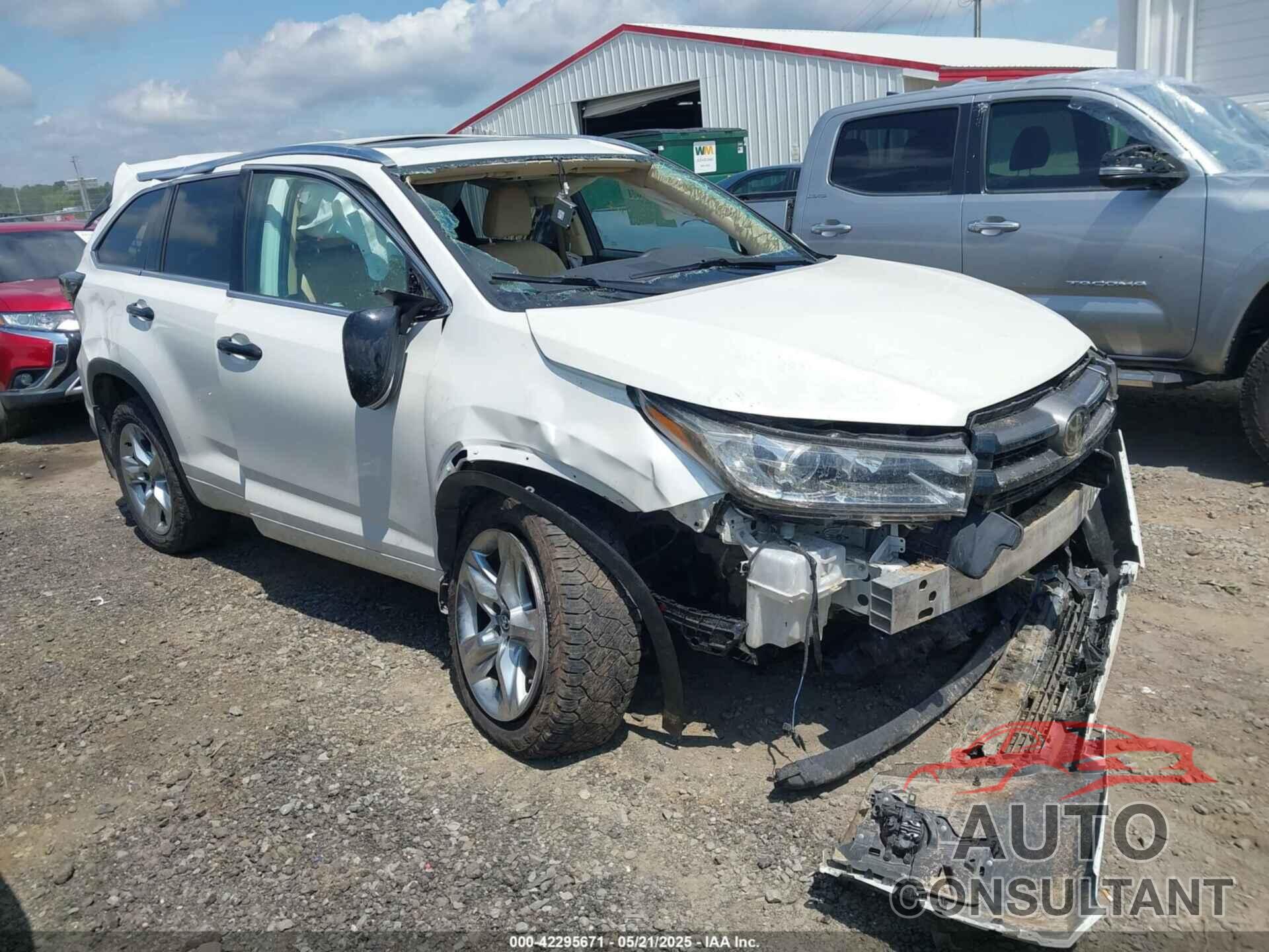 TOYOTA HIGHLANDER 2019 - 5TDDZRFH5KS950783