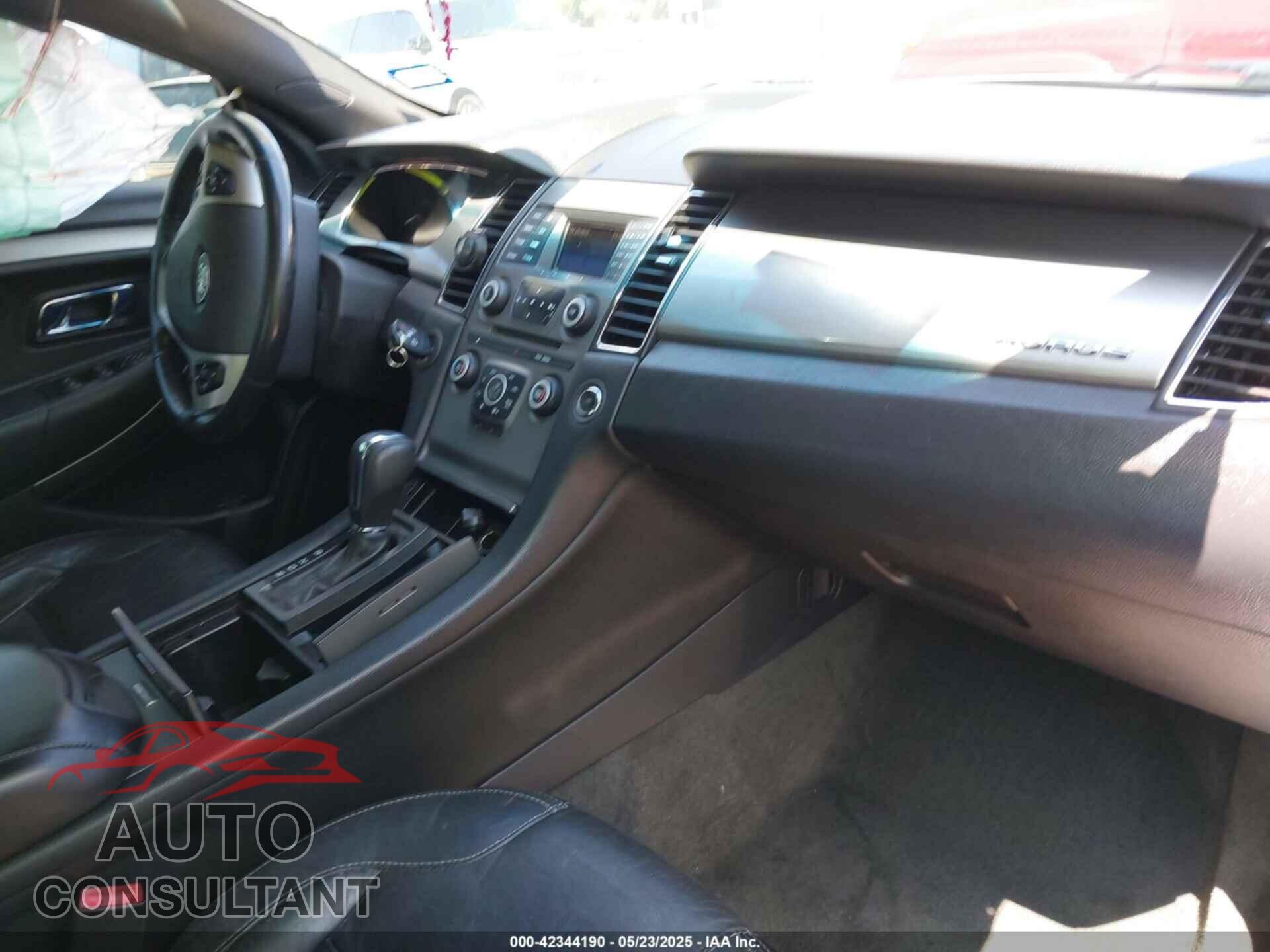 FORD TAURUS 2013 - 1FAHP2E83DG218168