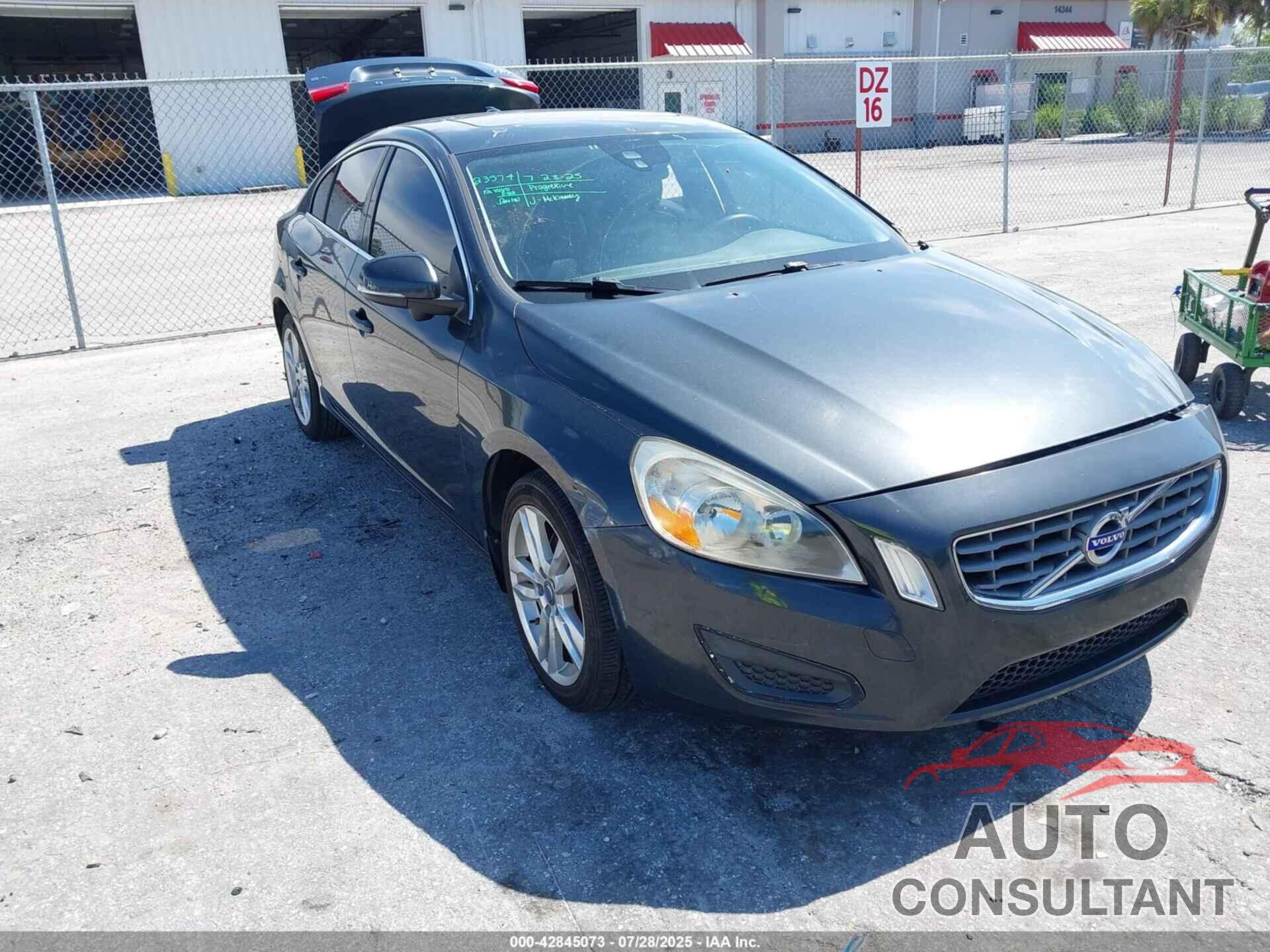 VOLVO S60 2012 - YV1622FS8C2121256