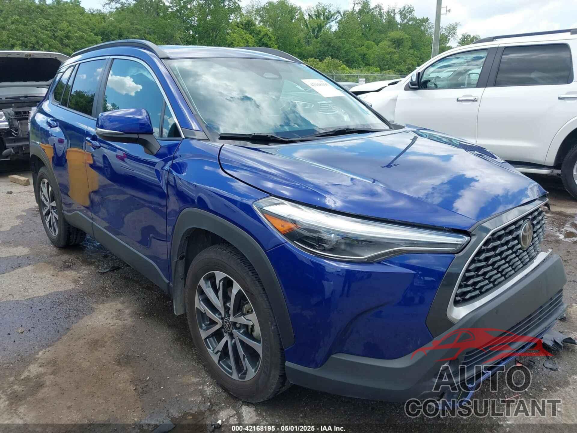 TOYOTA COROLLA CROSS 2023 - 7MUEAAAG7PV065106