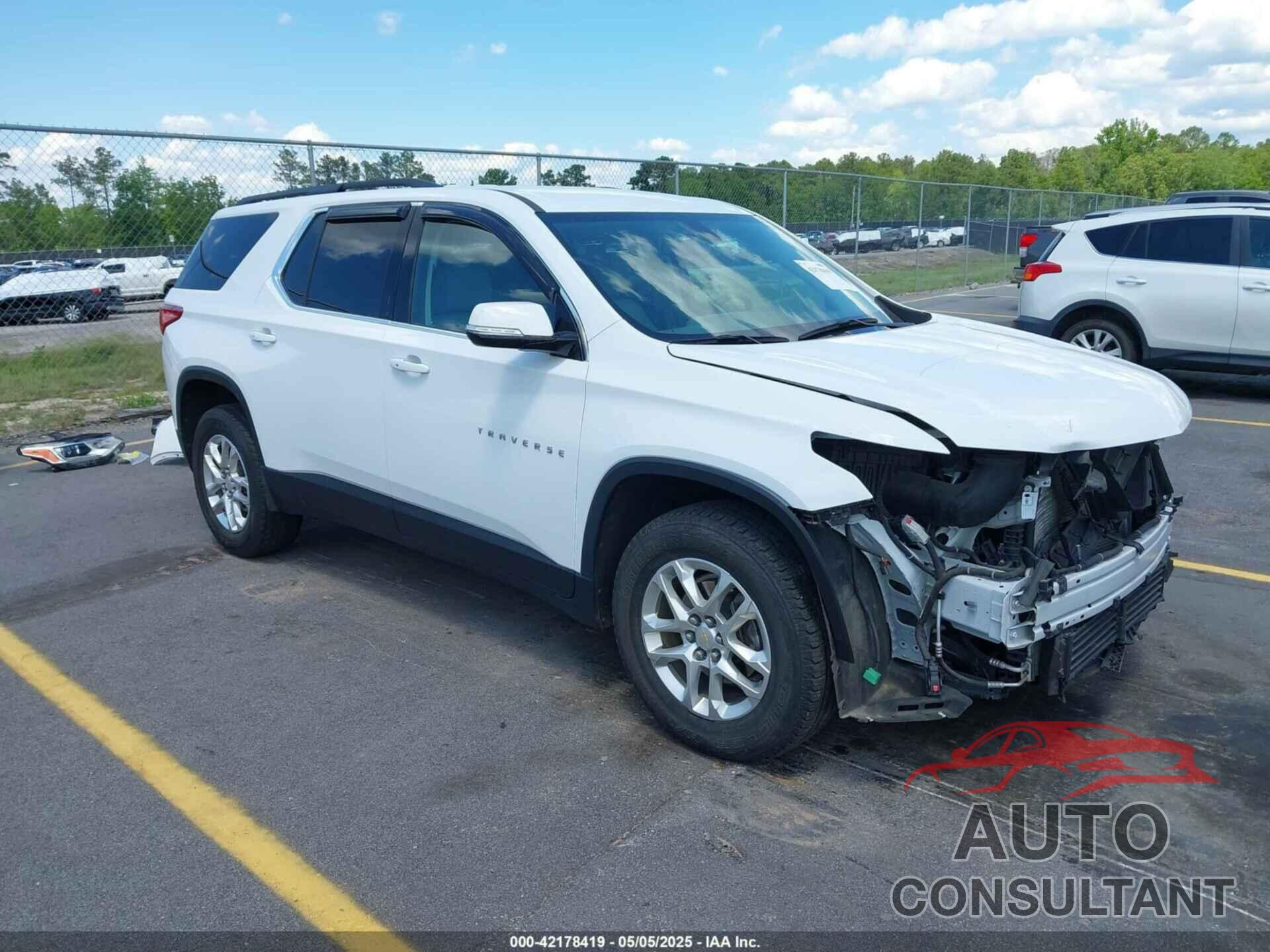 CHEVROLET TRAVERSE 2019 - 1GNERHKW0KJ221310