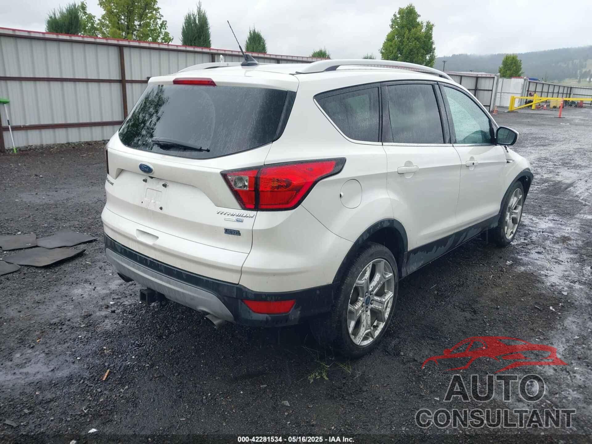 FORD ESCAPE 2019 - 1FMCU9J97KUA06551