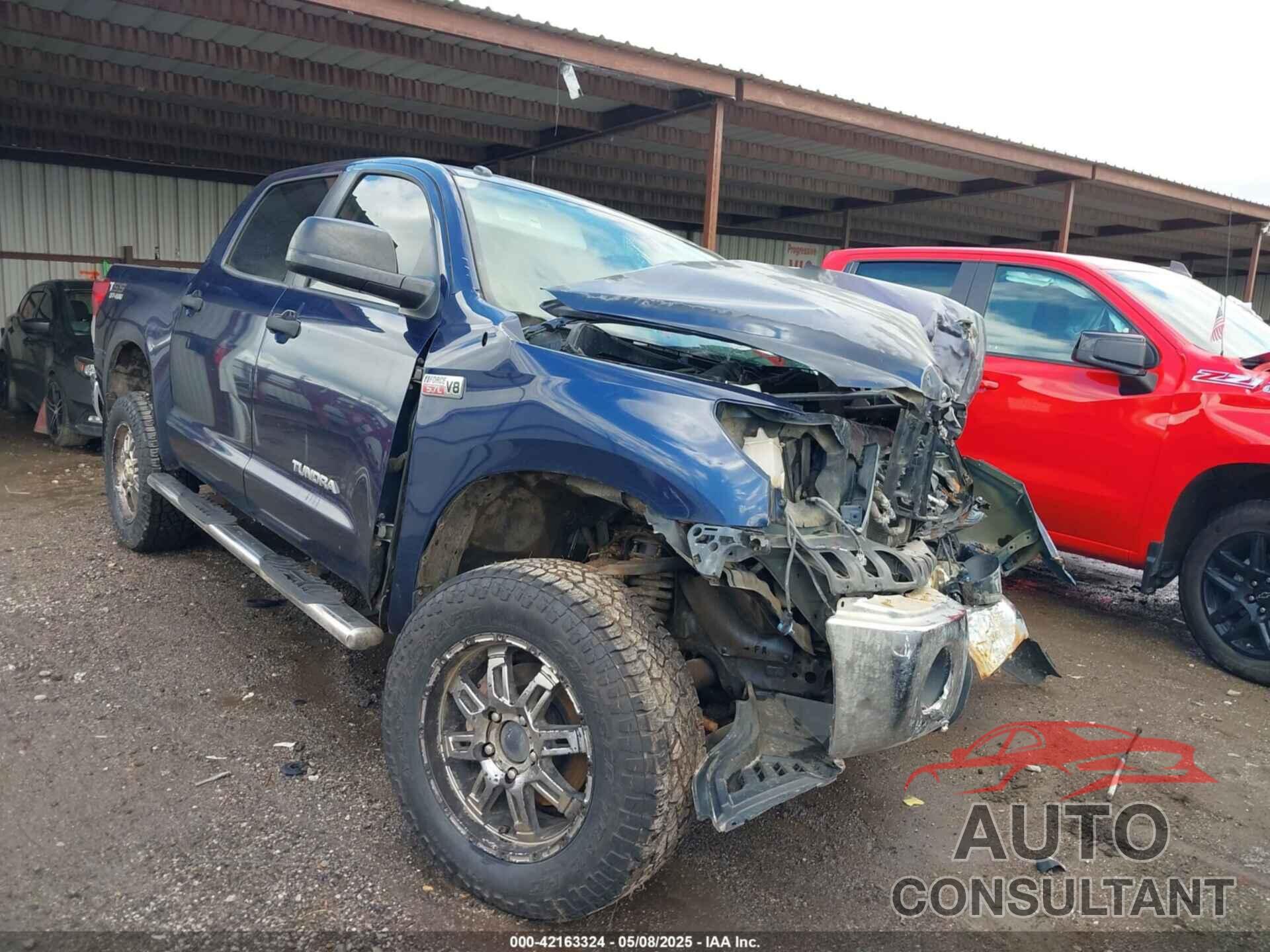 TOYOTA TUNDRA 2013 - 5TFDW5F1XDX280276