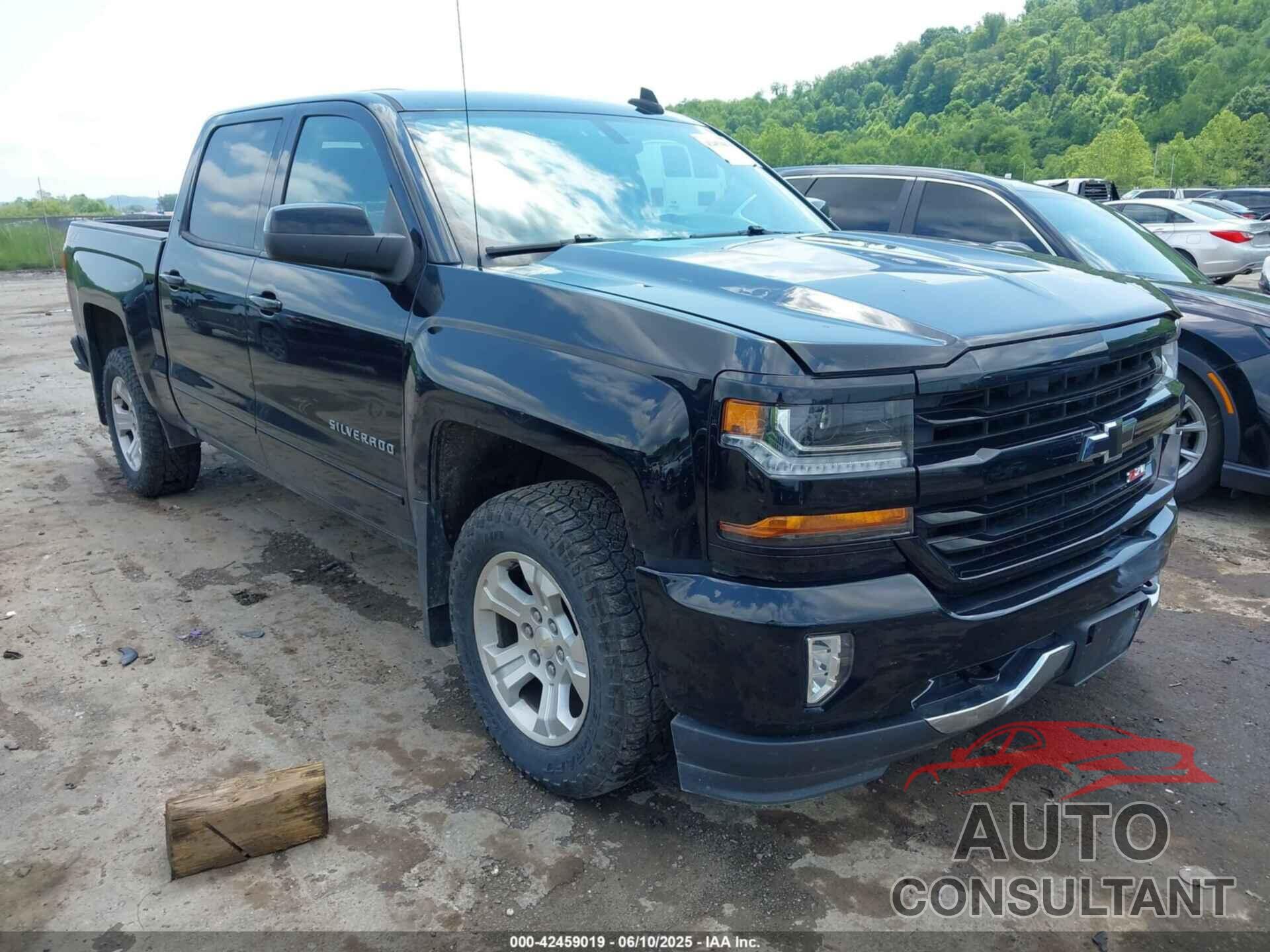 CHEVROLET SILVERADO 1500 2018 - 3GCUKREC5JG486661