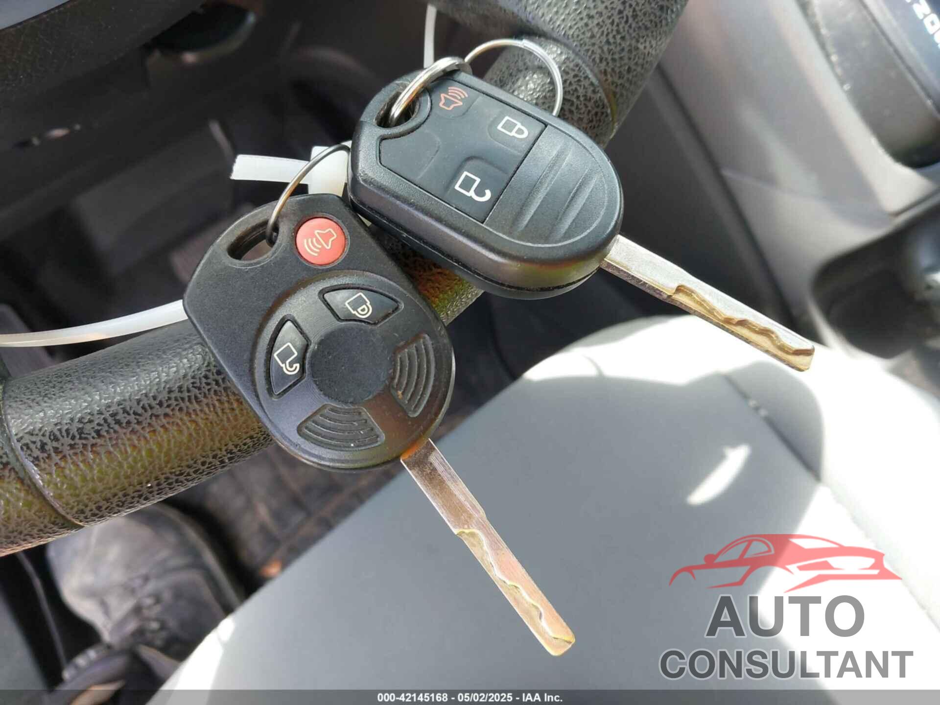 FORD ESCAPE 2016 - 1FMCU9GX2GUC04385