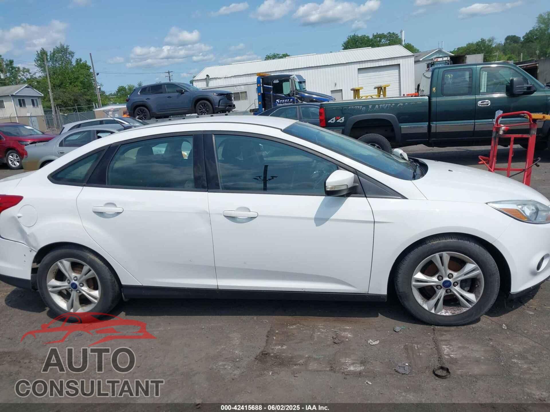 FORD FOCUS 2014 - 1FADP3F21EL402449