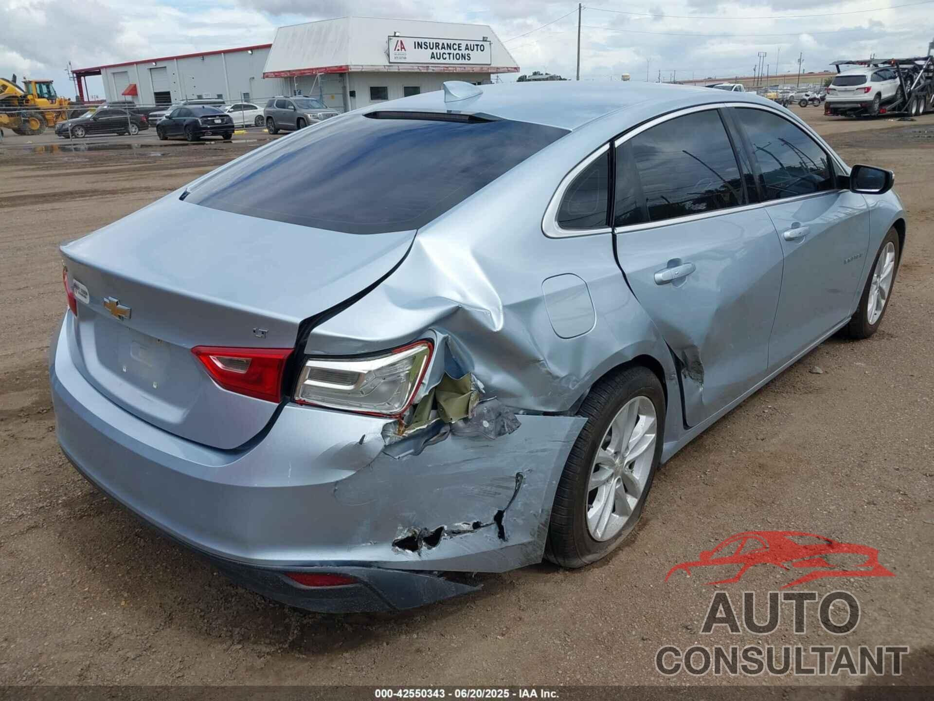CHEVROLET MALIBU 2017 - 1G1ZE5ST5HF220491