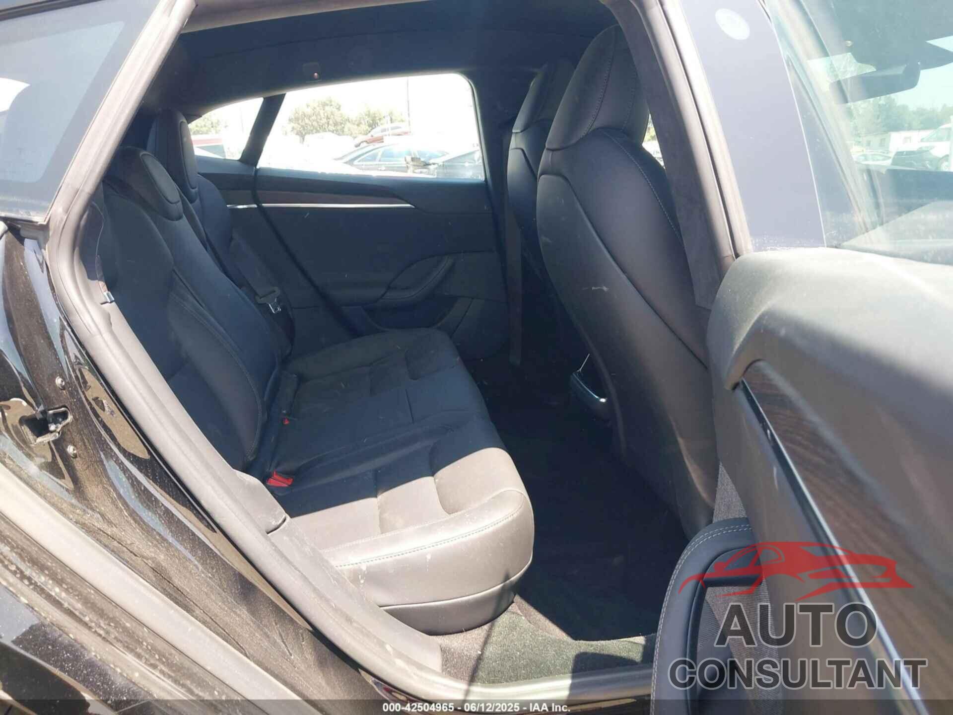 TESLA MODEL S 2022 - 5YJSA1E54NF458973