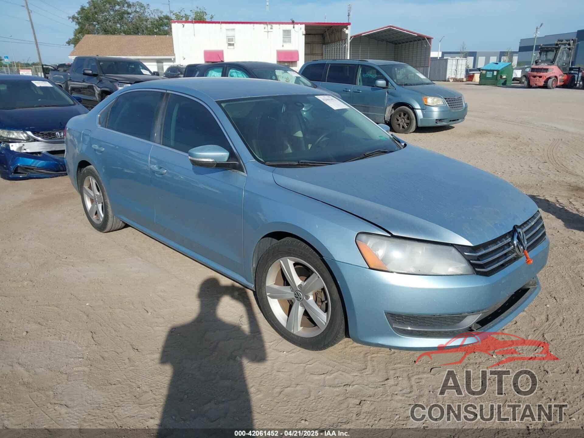 VOLKSWAGEN PASSAT 2013 - 1VWBH7A34DC060724