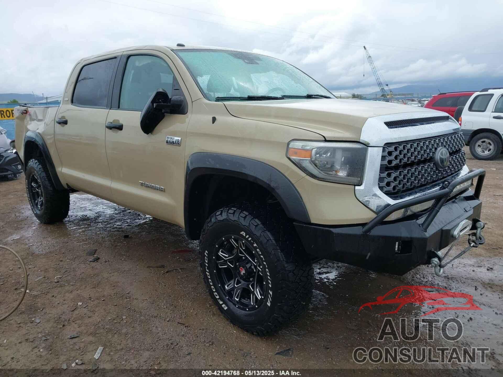 TOYOTA TUNDRA 2018 - 5TFDW5F19JX701934