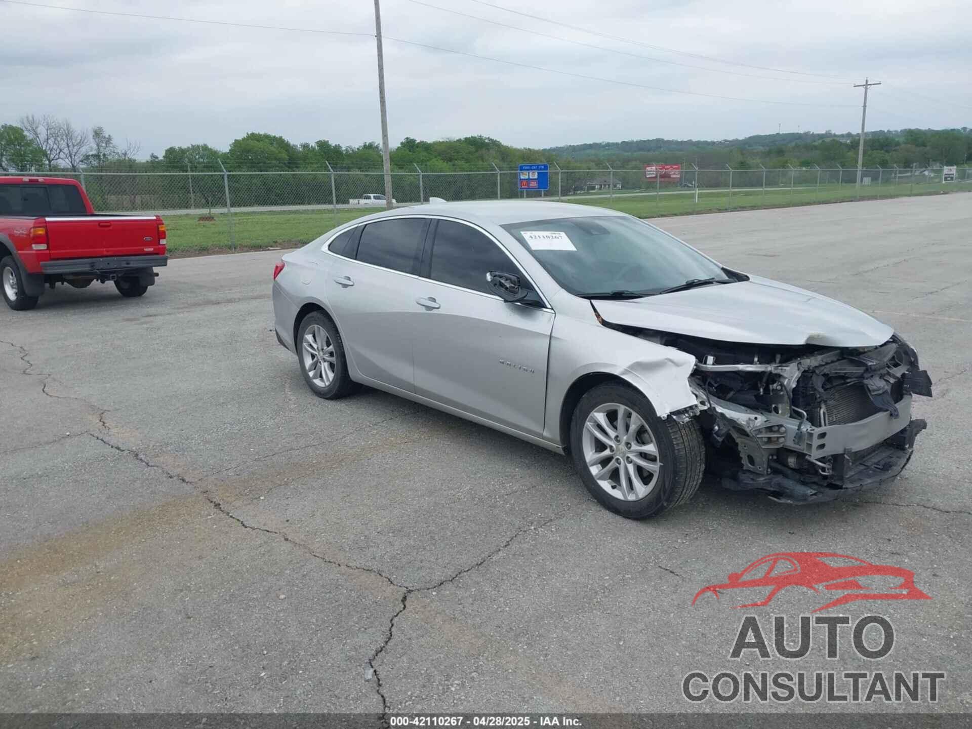 CHEVROLET MALIBU 2017 - 1G1ZE5ST0HF121657