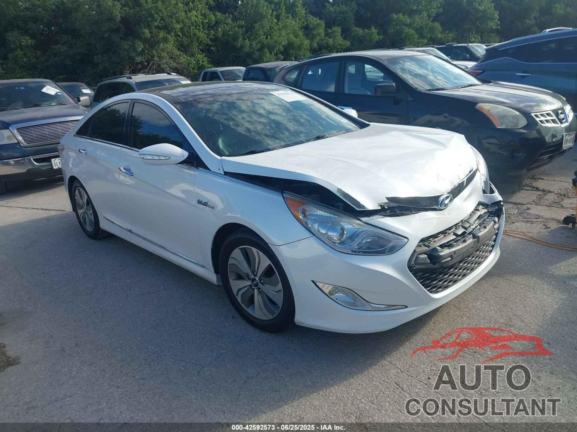 HYUNDAI SONATA HYBRID 2015 - KMHEC4A41FA132043