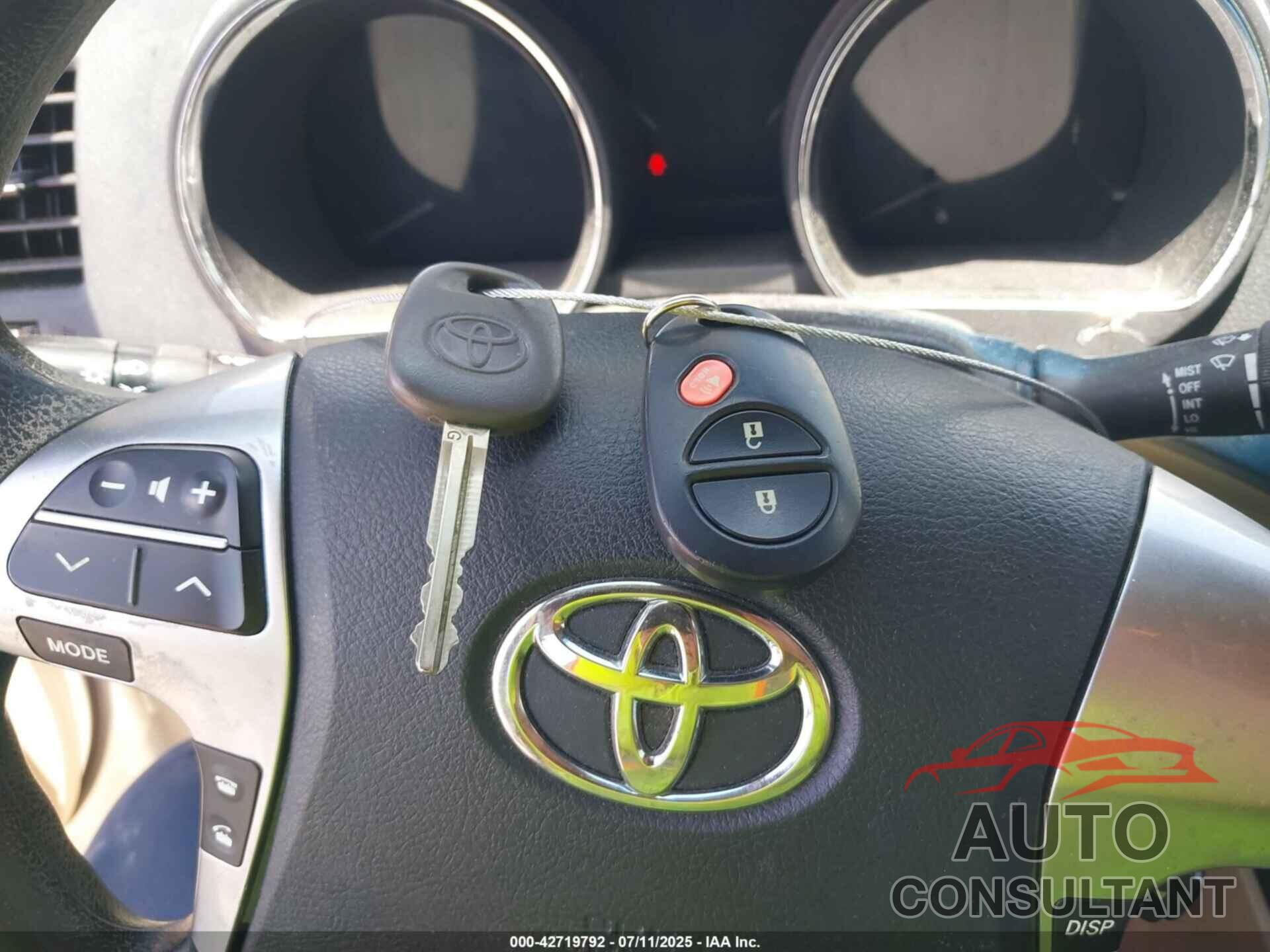 TOYOTA HIGHLANDER 2013 - 5TDZK3EH3DS112098