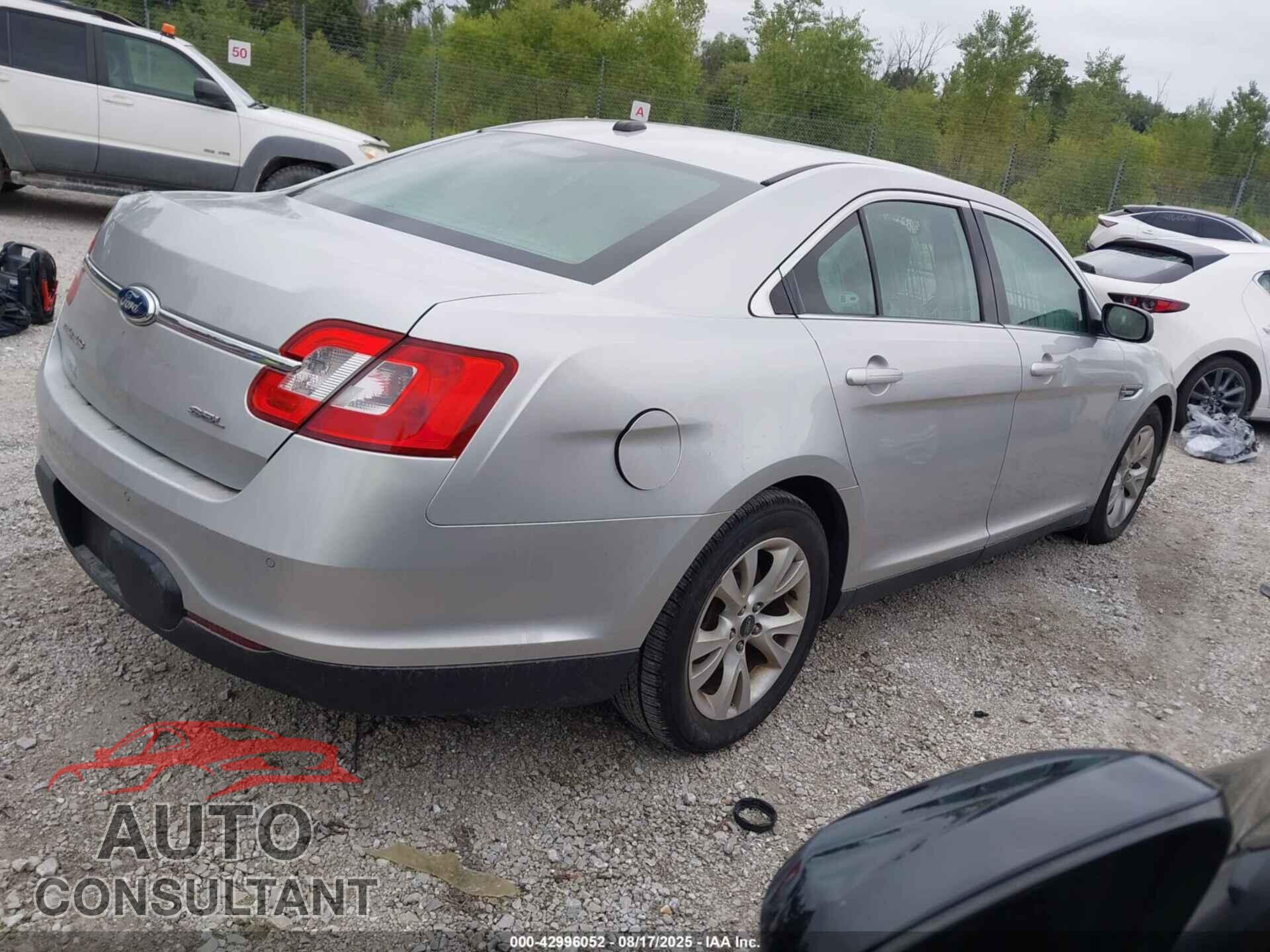 FORD TAURUS 2011 - 1FAHP2EW3BG135304