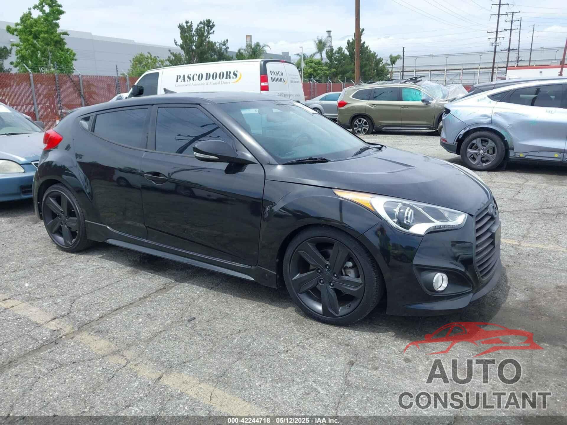 HYUNDAI VELOSTER 2015 - KMHTC6AE2FU224305