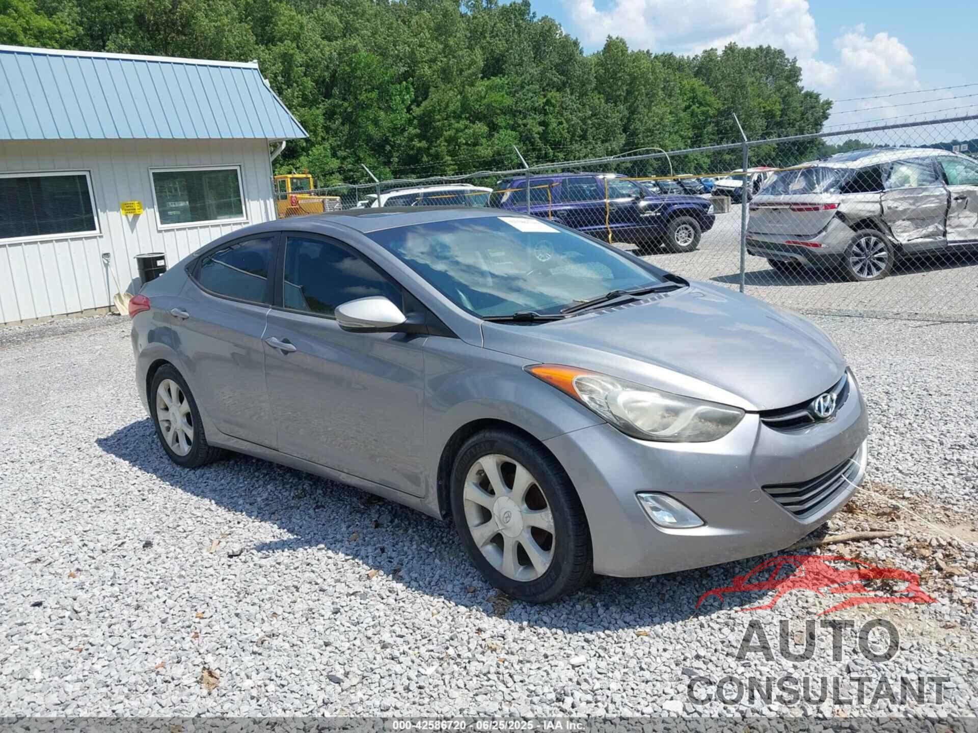 HYUNDAI ELANTRA 2011 - KMHDH4AE7BU101278