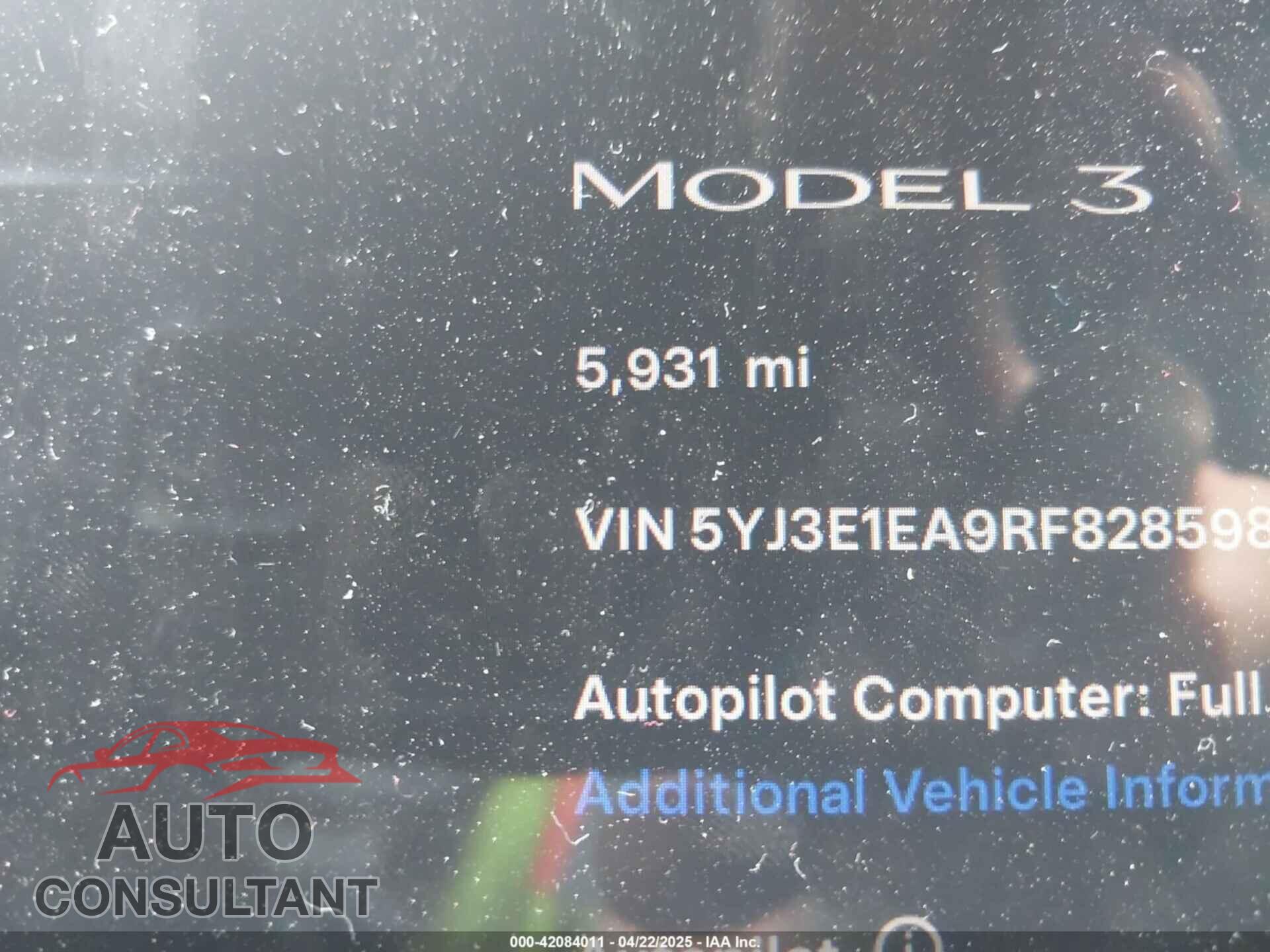 TESLA MODEL 3 2024 - 5YJ3E1EA9RF828598