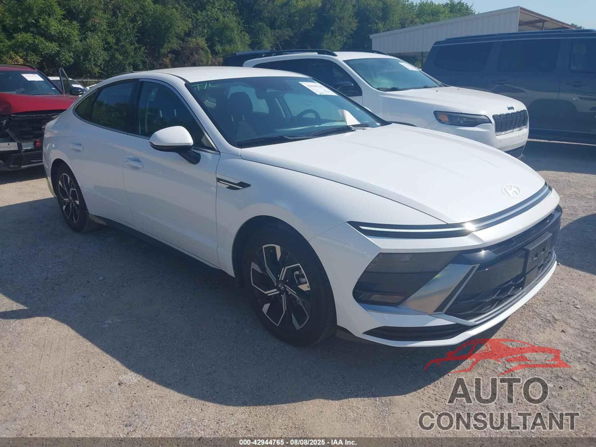 HYUNDAI SONATA 2025 - KMHL64JA1SA471125