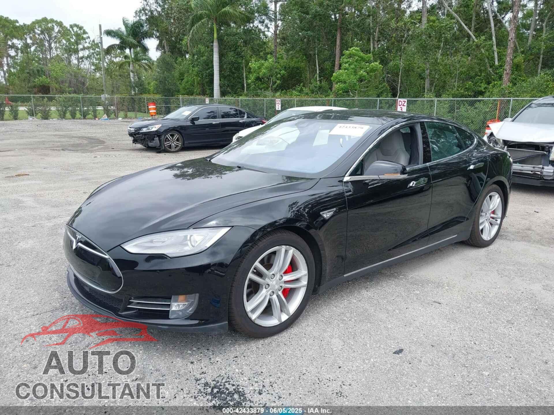 TESLA MODEL S 2015 - 5YJSA1E43FF119971