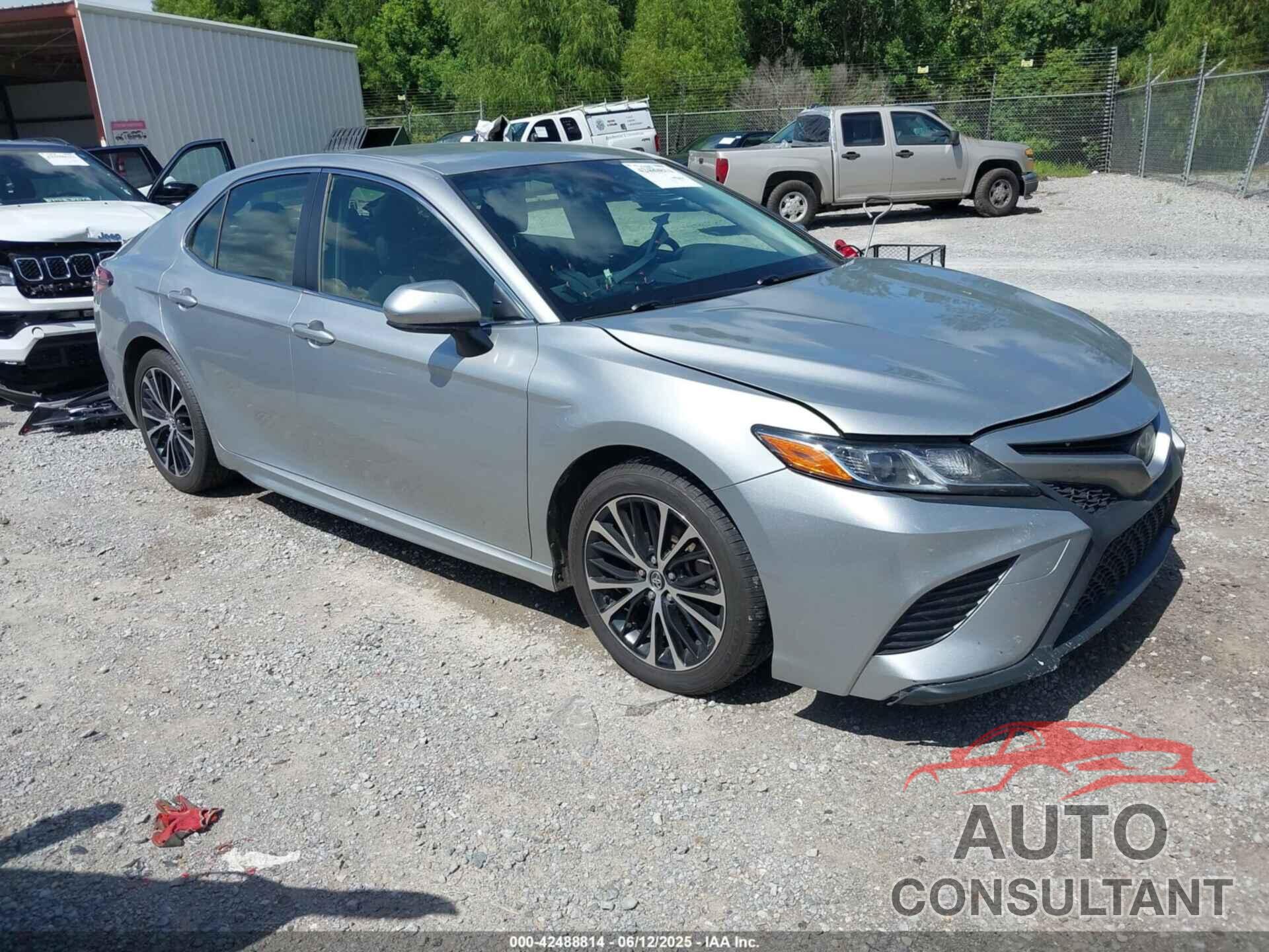 TOYOTA CAMRY 2018 - JTNB11HK3J3029988