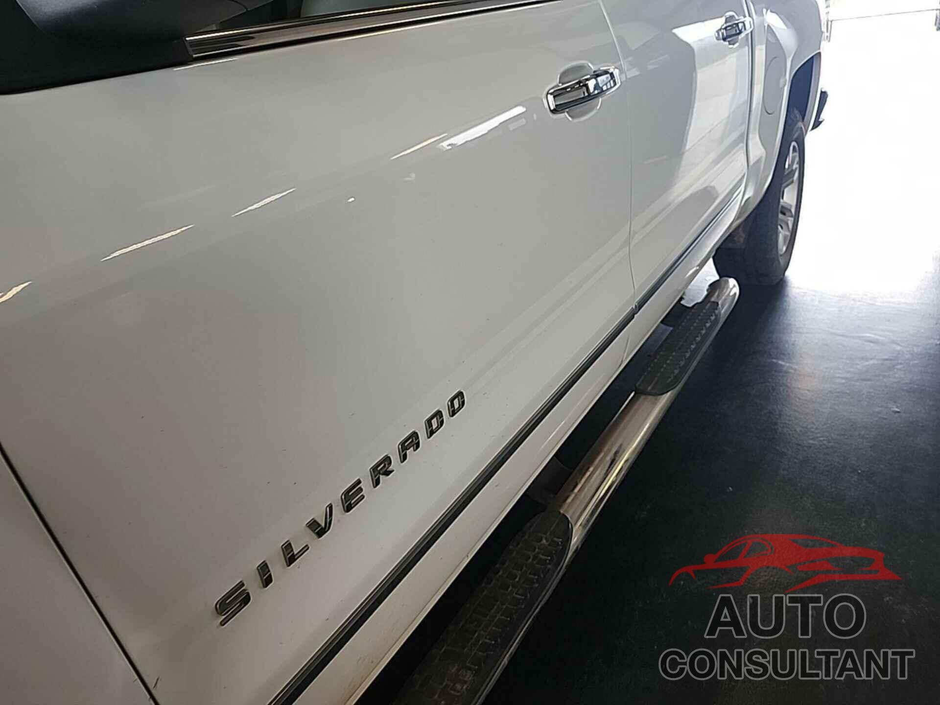 CHEVROLET SILVERADO 1500 2015 - 3GCUKSEC6FG208365