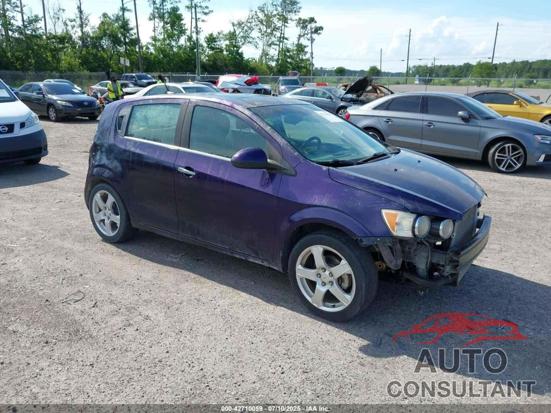 CHEVROLET SONIC 2012 - 1G1JF6SBXC4167931