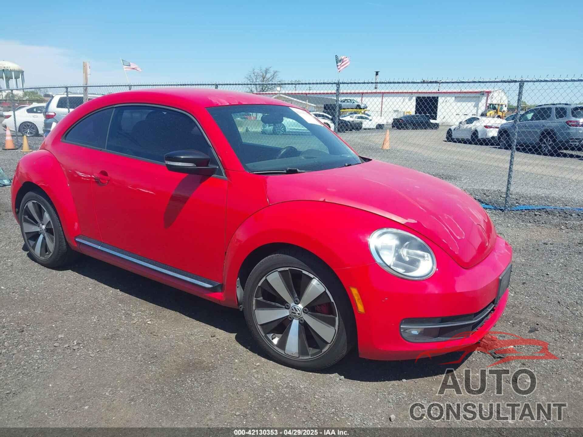 VOLKSWAGEN BEETLE 2012 - 3VWVA7AT4CM608798