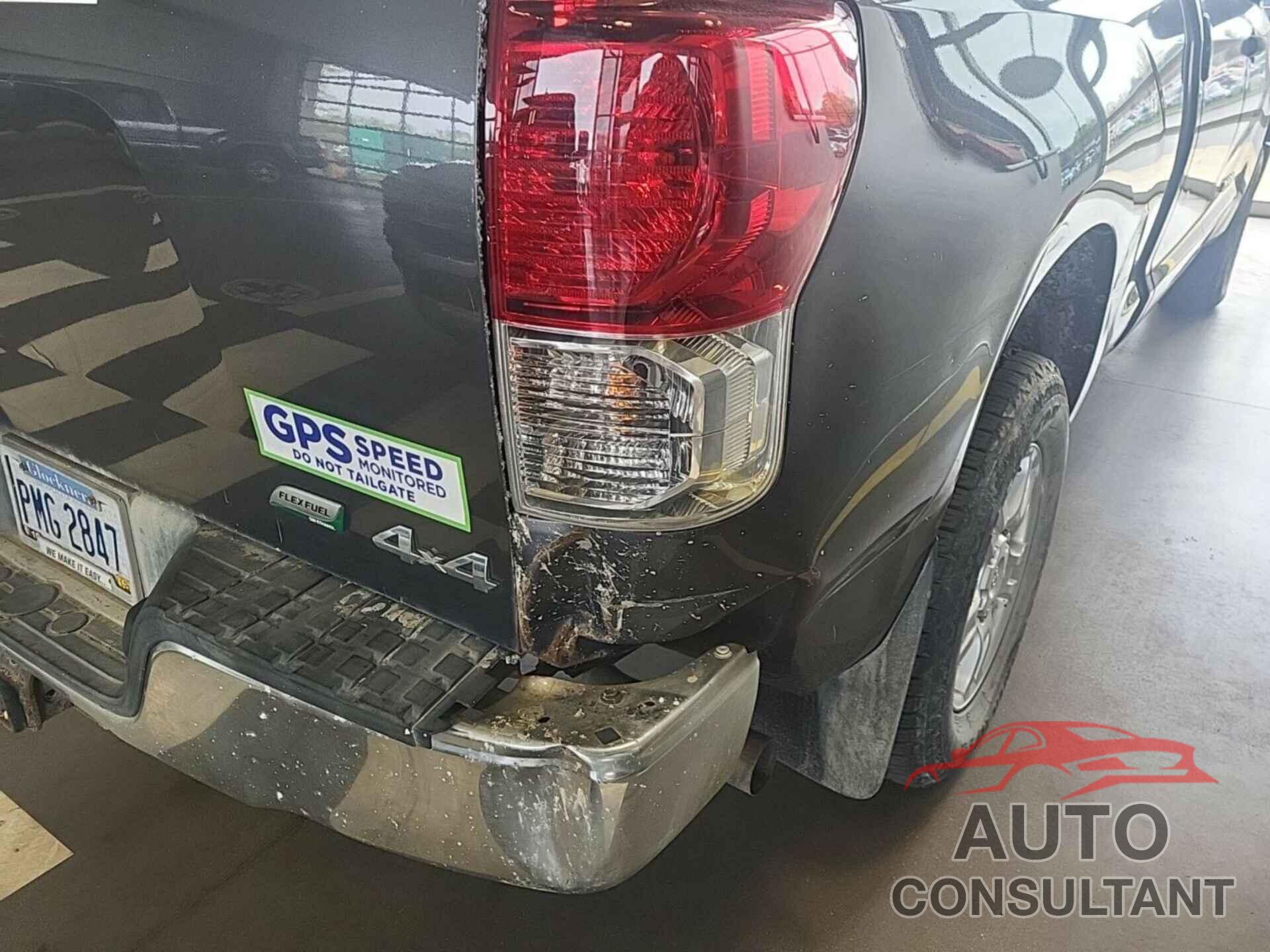 TOYOTA TUNDRA 2013 - 5TFUW5F17DX272636