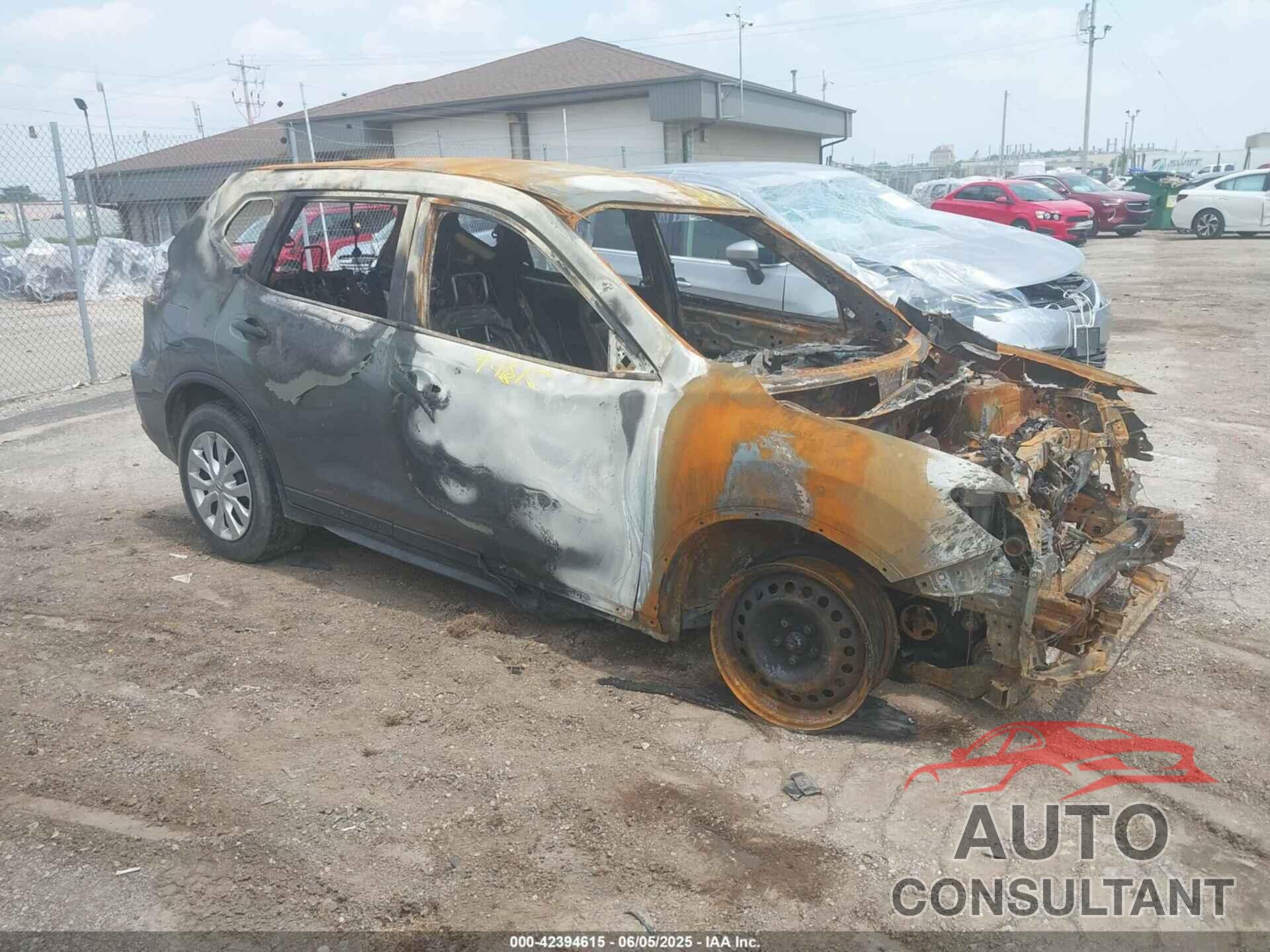 NISSAN ROGUE 2017 - KNMAT2MV2HP535282