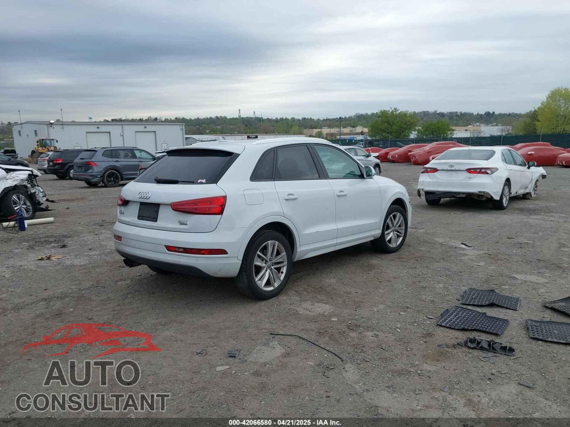 AUDI Q3 2017 - WA1ECCFS7HR007729