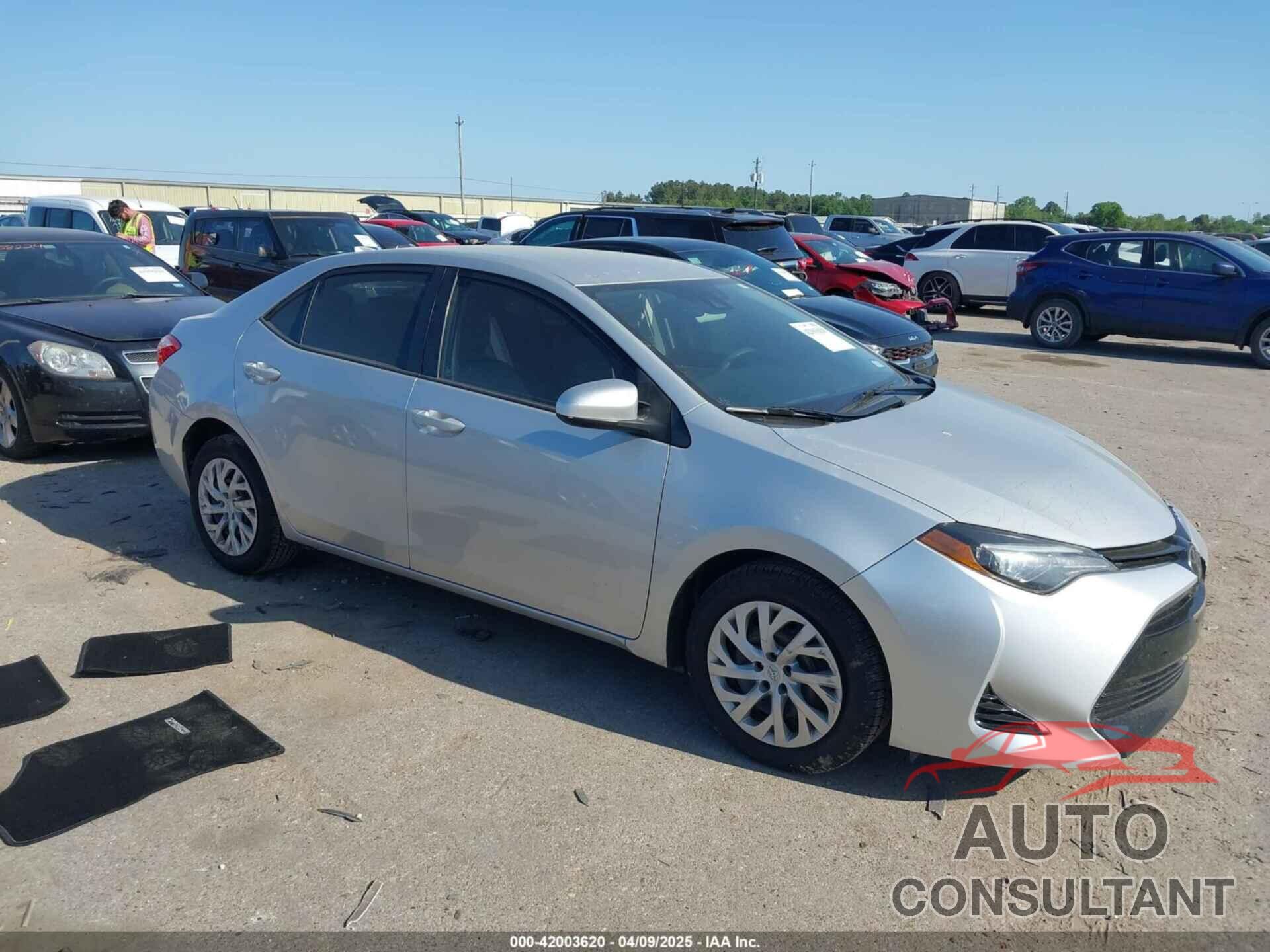 TOYOTA COROLLA 2017 - 5YFBURHE4HP587239