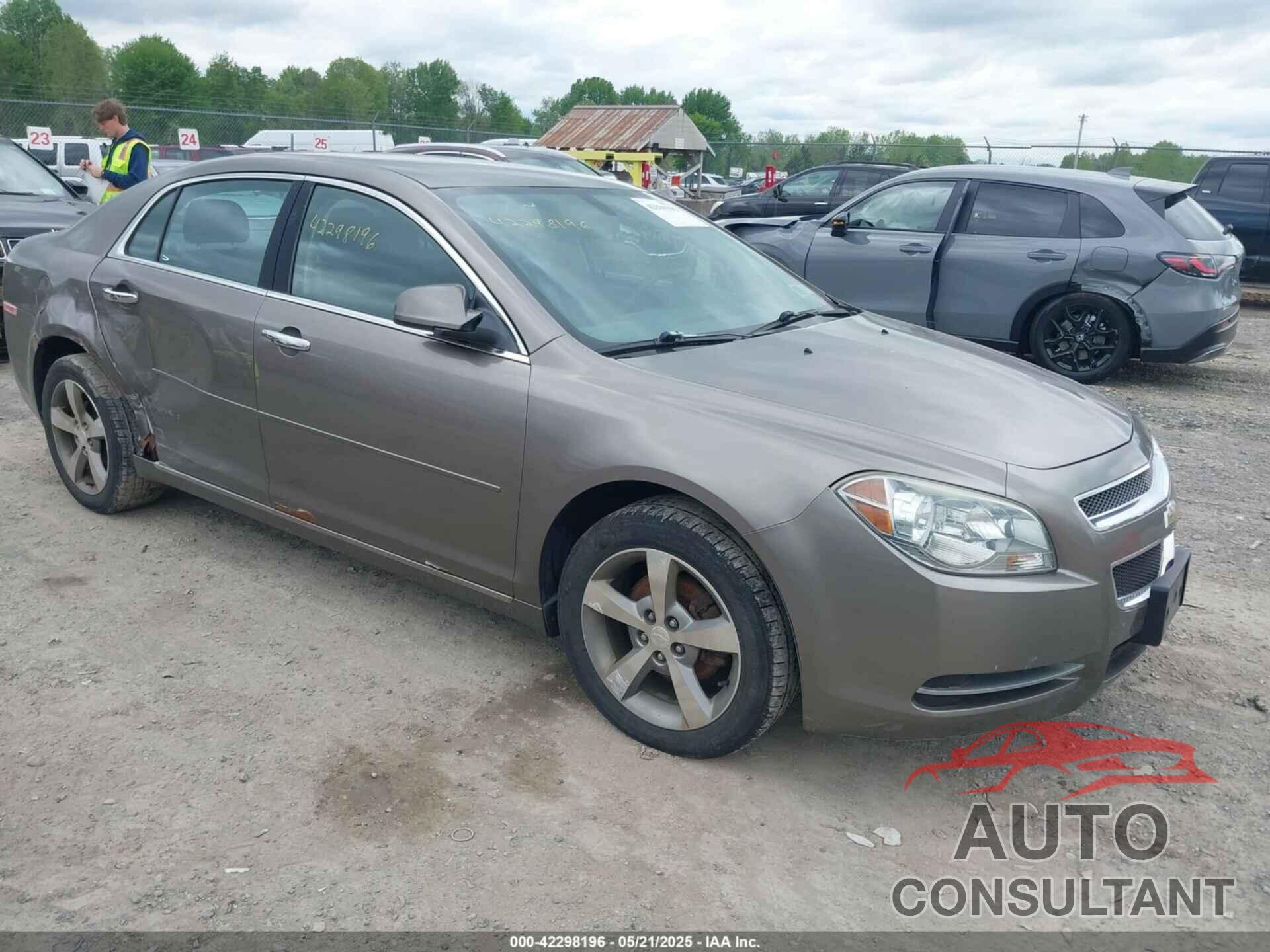CHEVROLET MALIBU 2012 - 1G1ZC5E0XCF195569